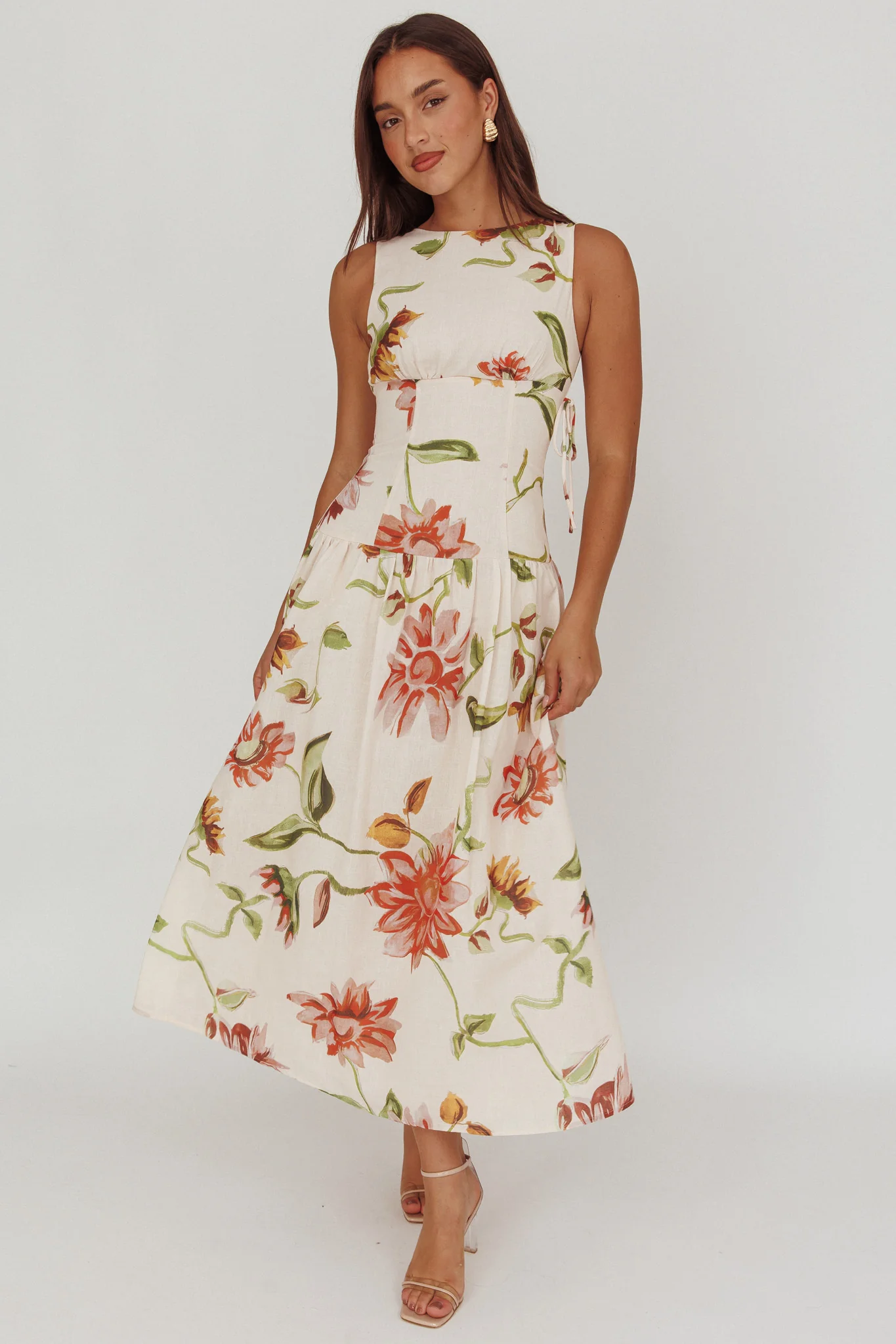 Audraya Drop Waist Maxi Dress Floral Beige - Ruaus
