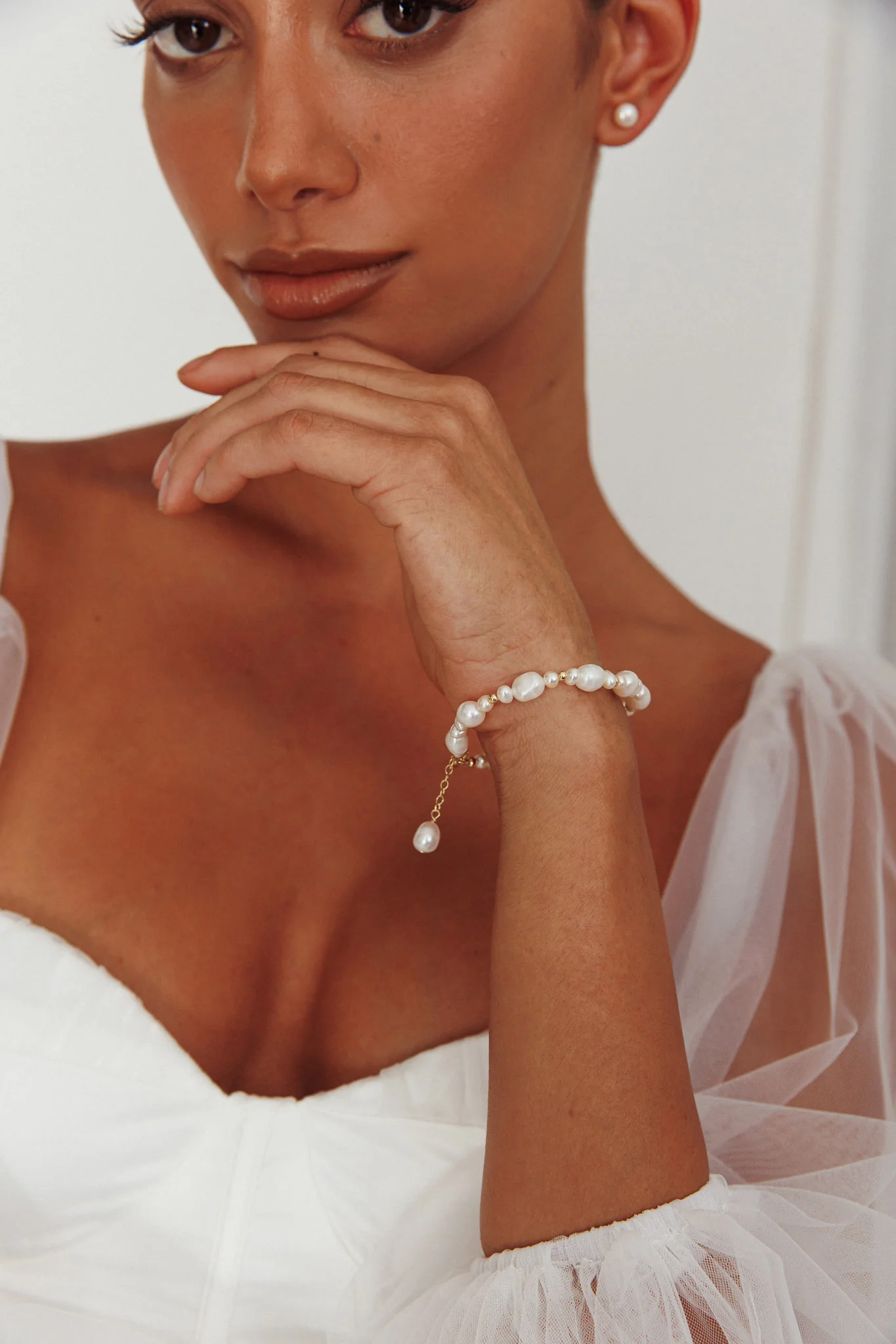 Chantel Baroque Pearl Bracelet Gold - Ruaus