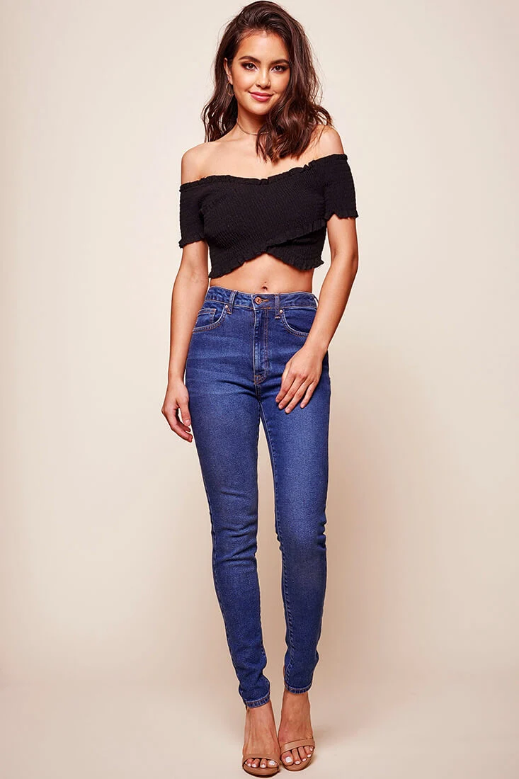 Tamieka Crossover Crop Top Black - Ruaus