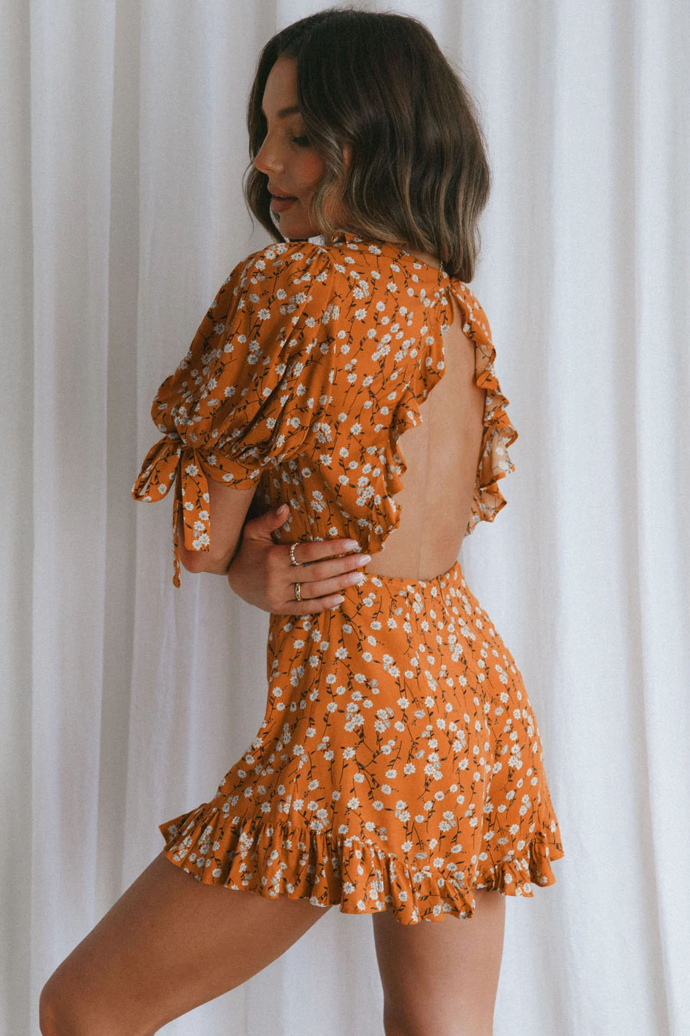 Francine Short Sleeve Tied Bust Romper Floral Orange - Ruaus