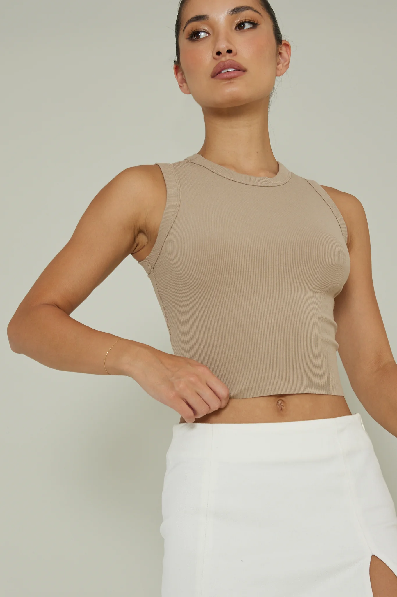 Mayra Crew Neck Crop Top Tan - Ruaus