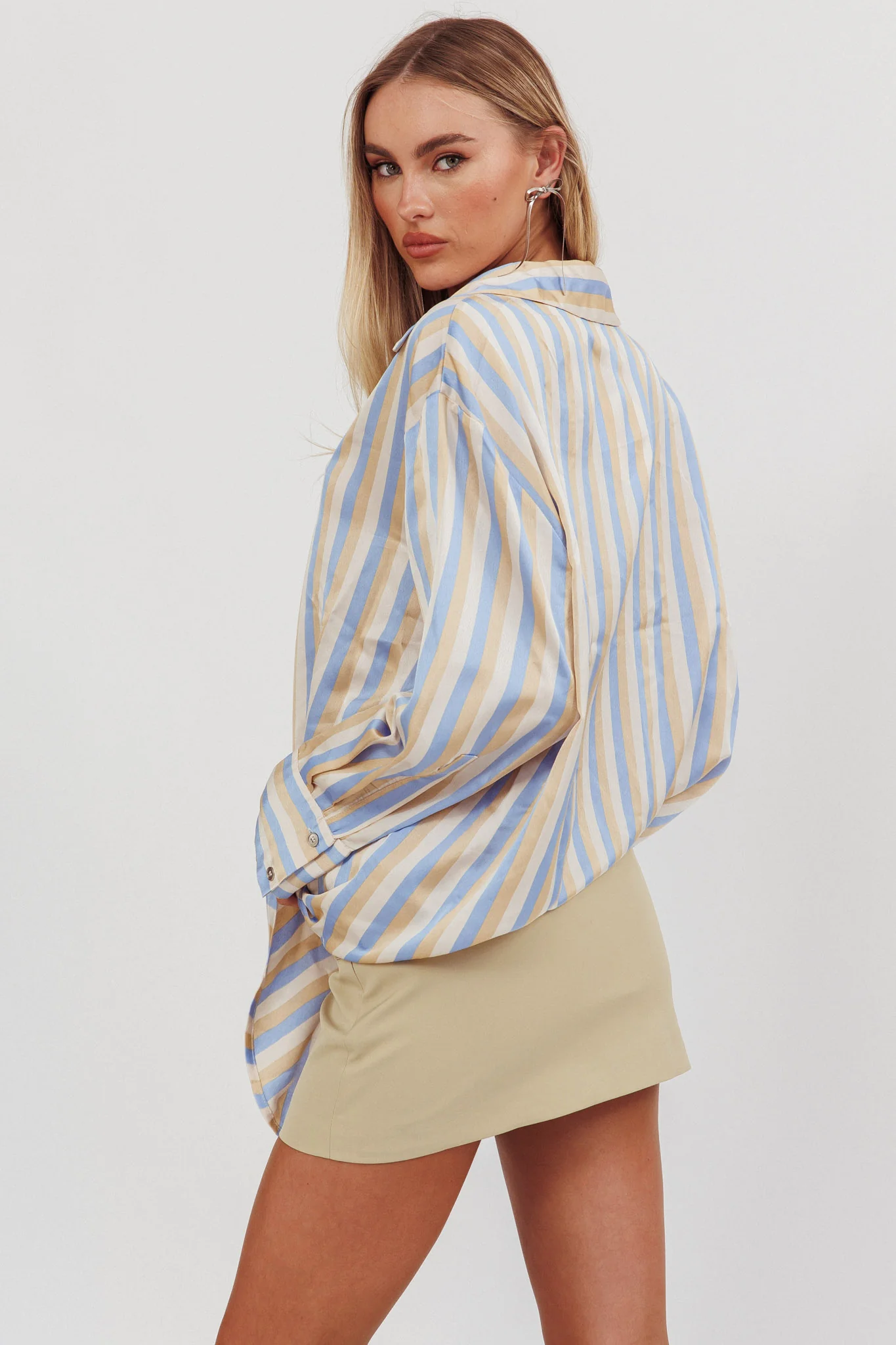 Like The Movies Striped Satin Shirt Light Blue - Ruaus