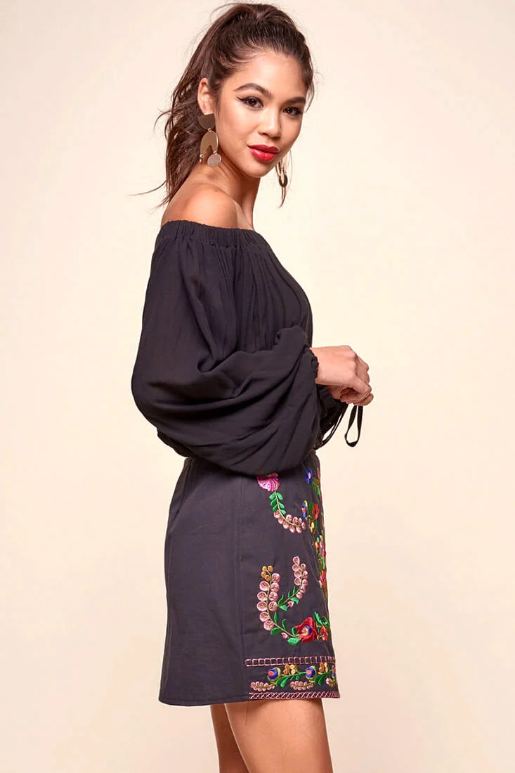 Nina San Lucas Floral Embroidered Mini Skirt Black - Ruaus