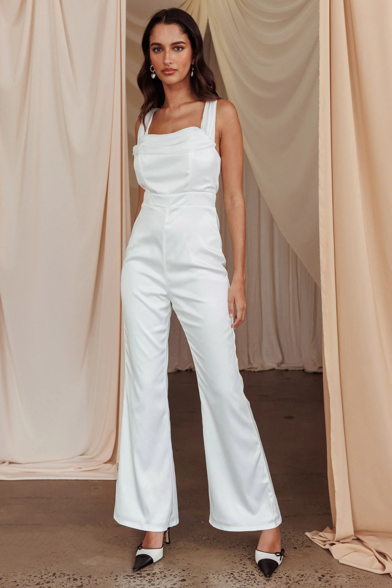 Tarlena Chiffon Neckline Jumpsuit Off-White - Ruaus