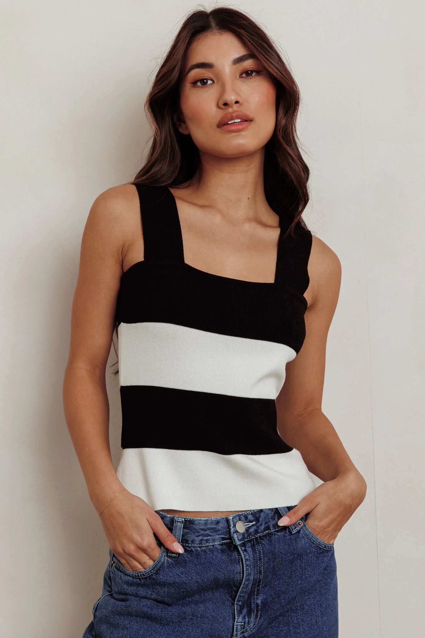 Lisa Striped Knit Tank Top Black White - Ruaus