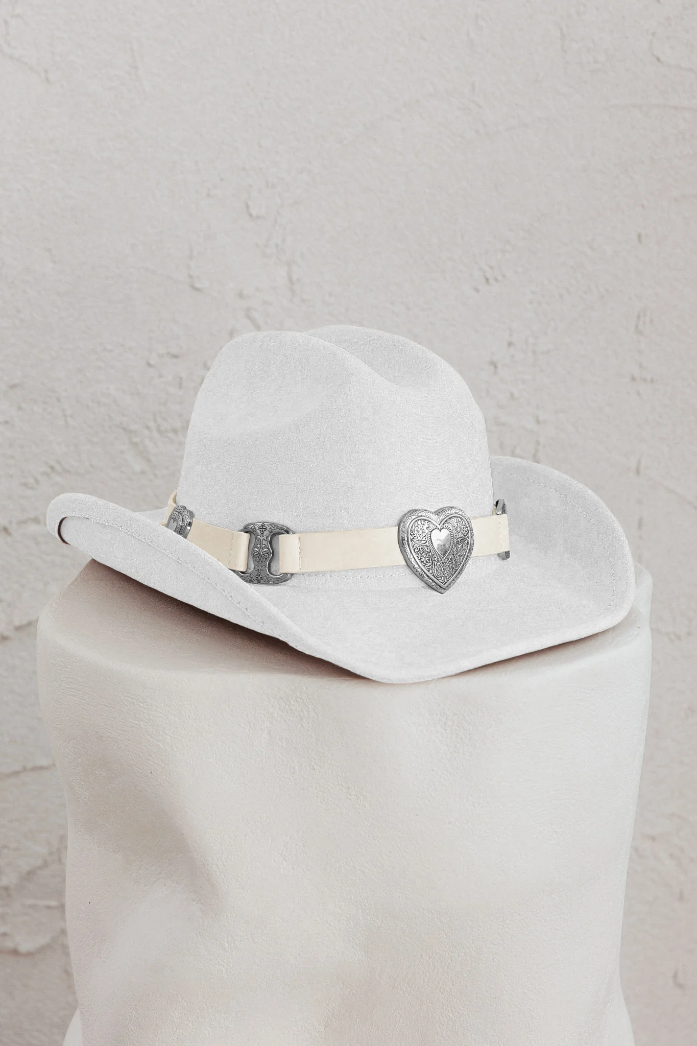 Longhorn Heart Decoration Cowboy Hat Ivory - Ruaus
