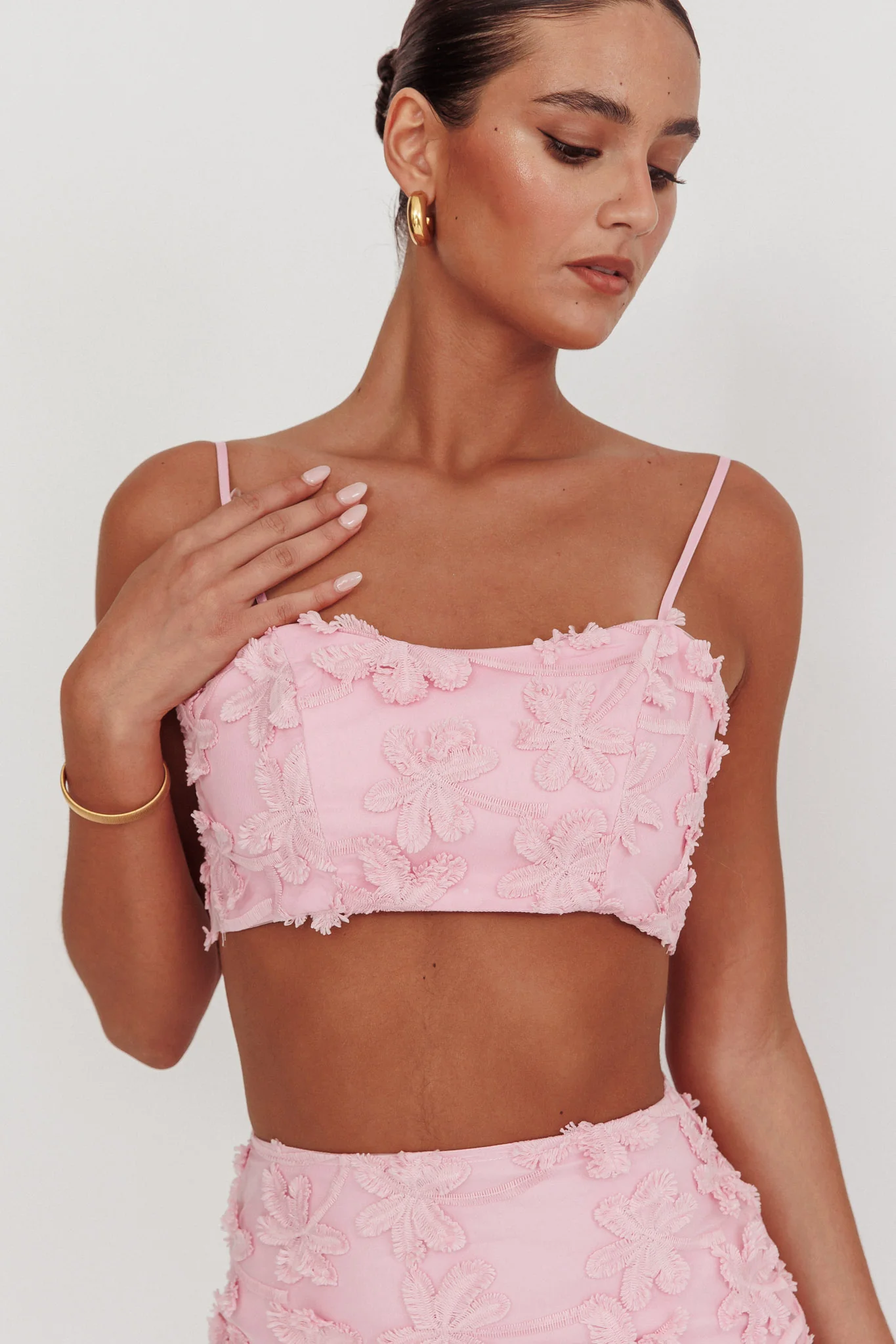 Casi Tied Back Crop Top Embroidered Baby Pink - Ruaus