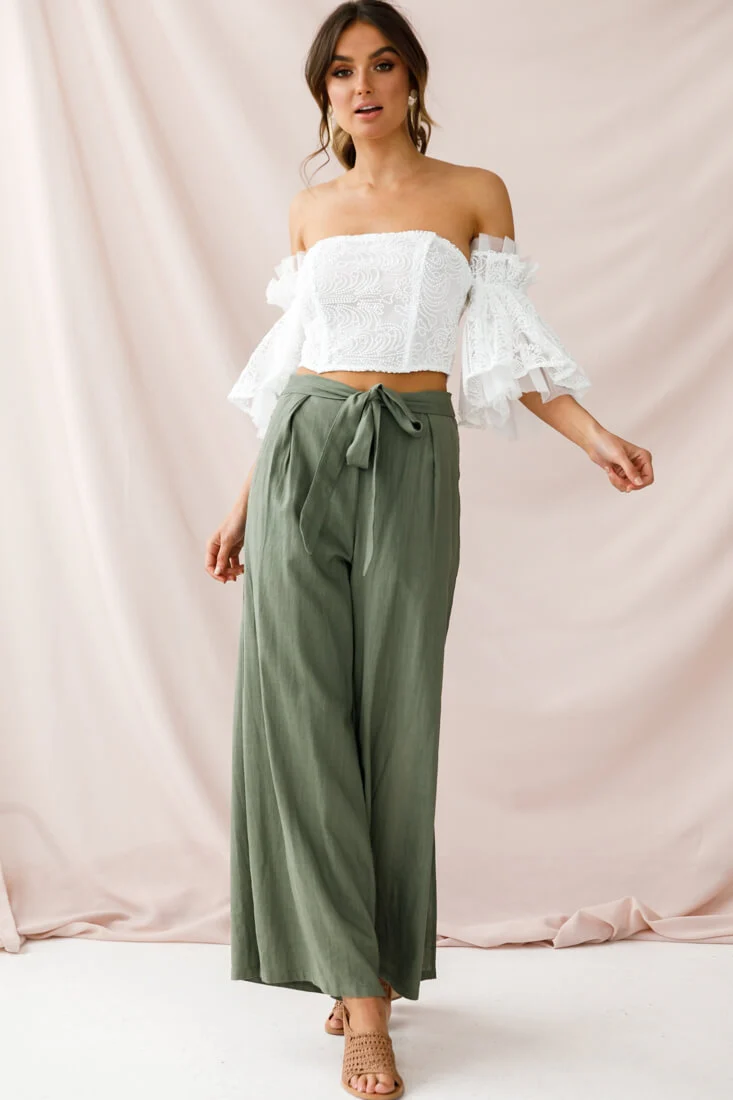 Arna Bell Sleeve Off-Shoulder Top White - Ruaus