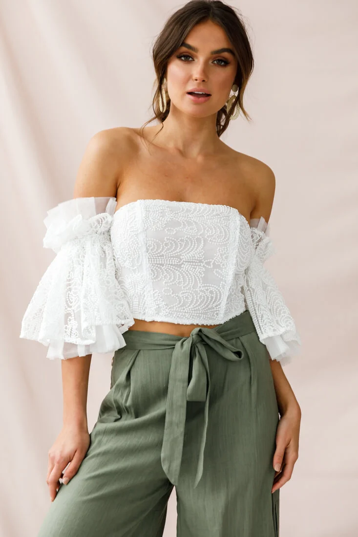 Arna Bell Sleeve Off-Shoulder Top White - Ruaus