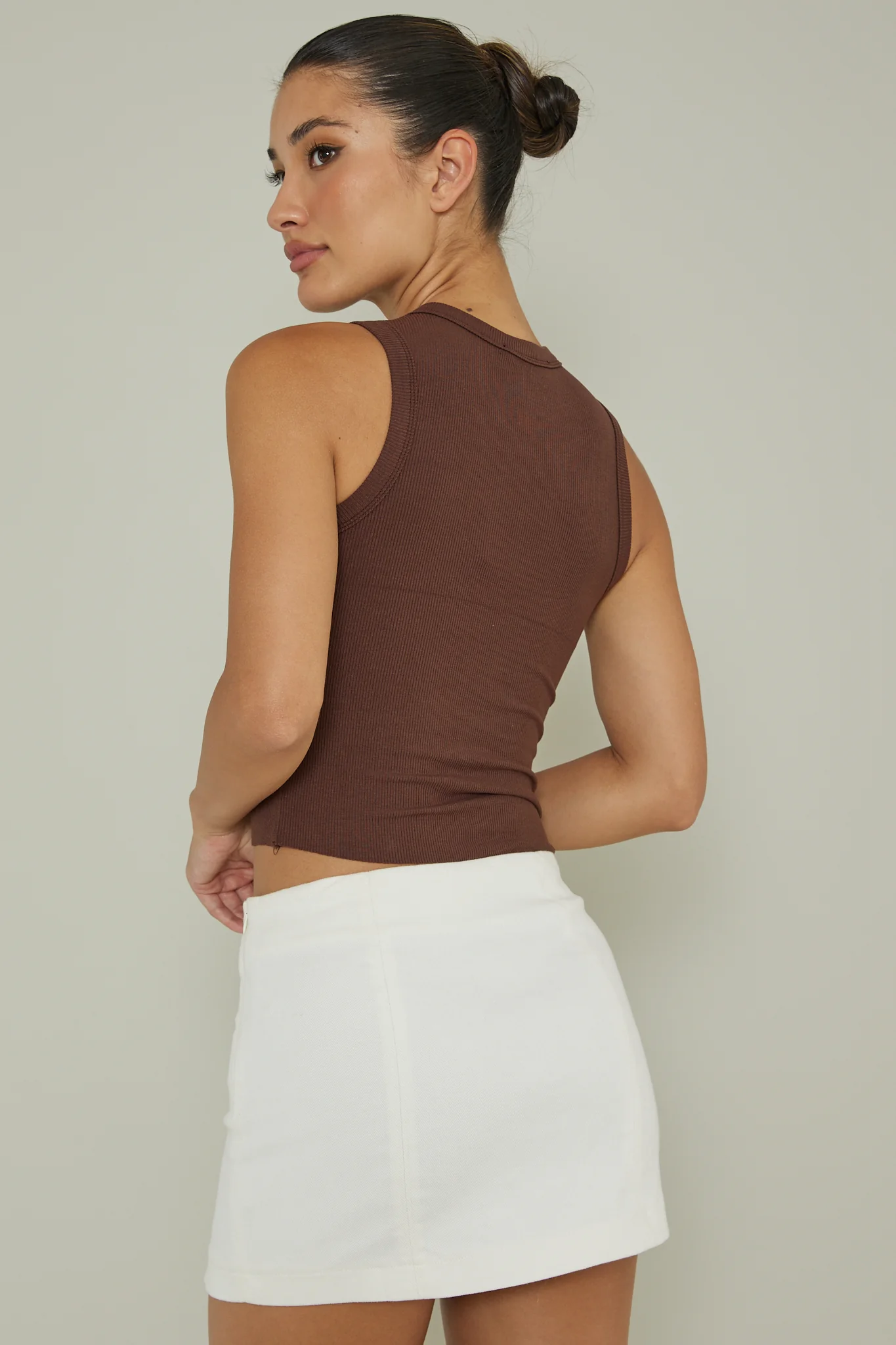 Mayra Crew Neck Crop Top Brown - Ruaus