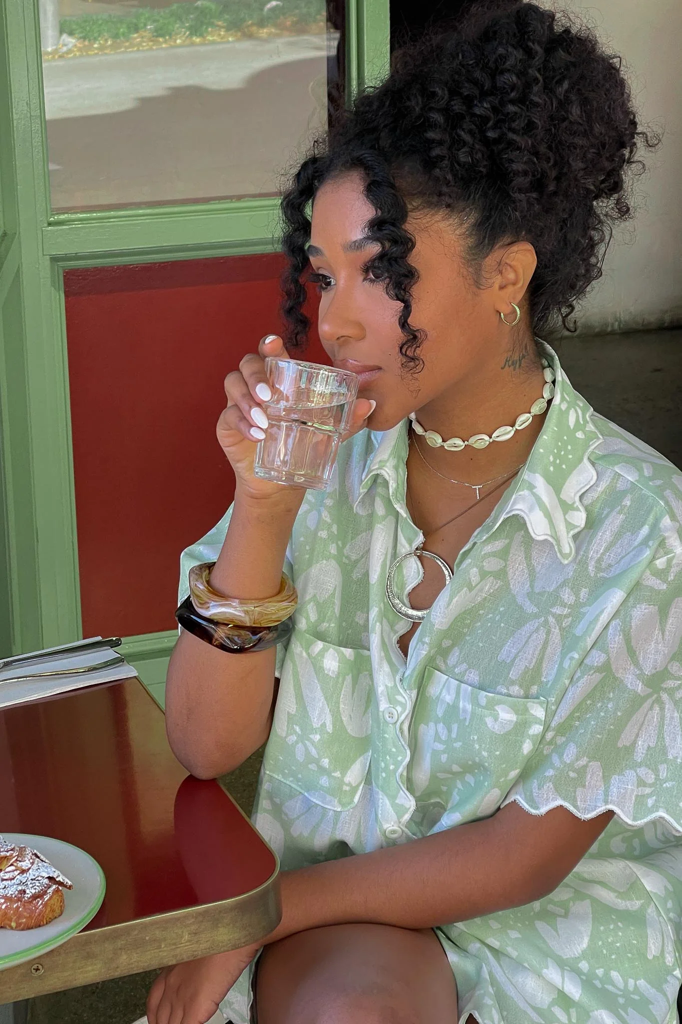 Swing Of Things Scalloped Edge Shirt Print Sage - Ruaus