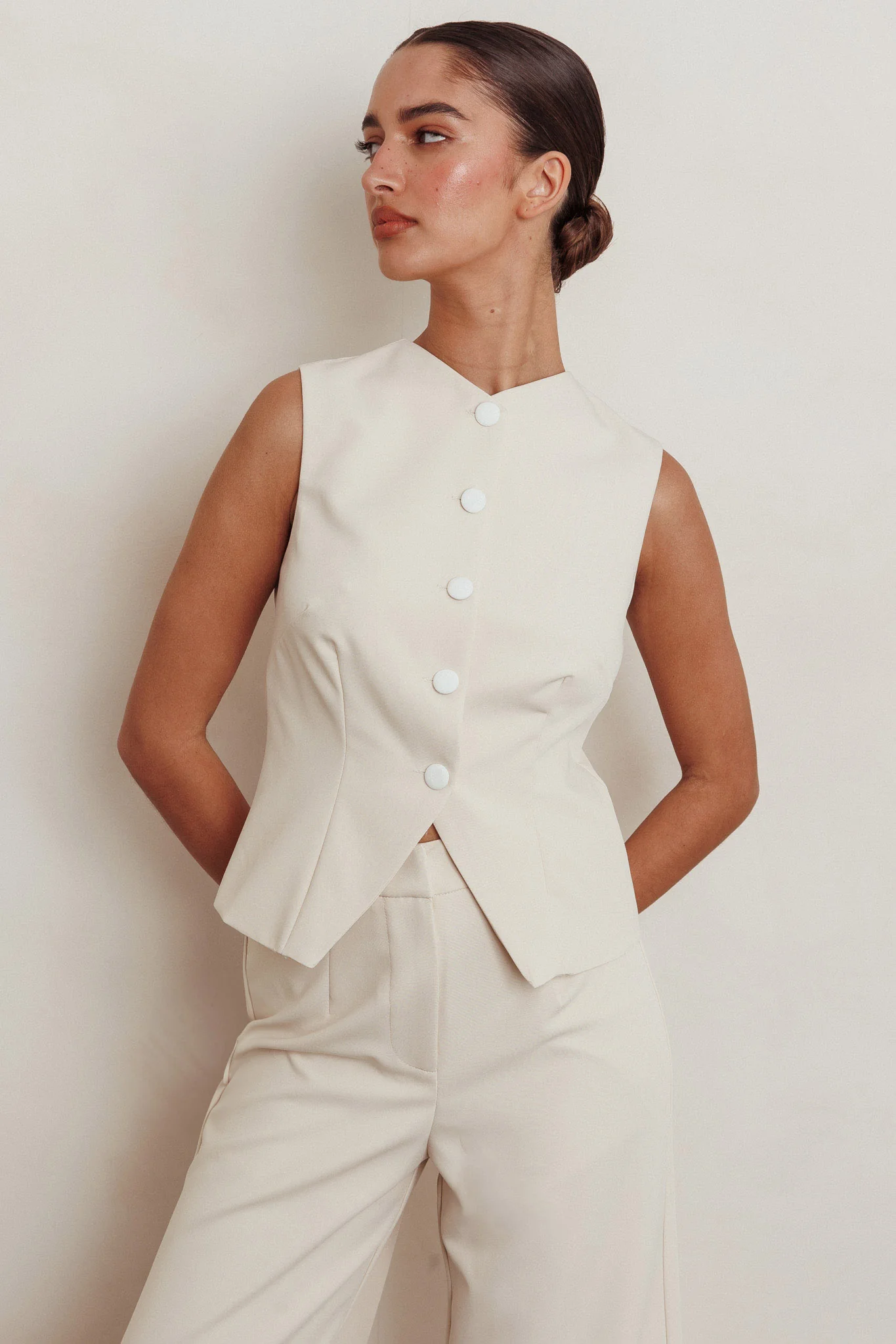 Consideration Sleeveless Vest Top Beige - Ruaus