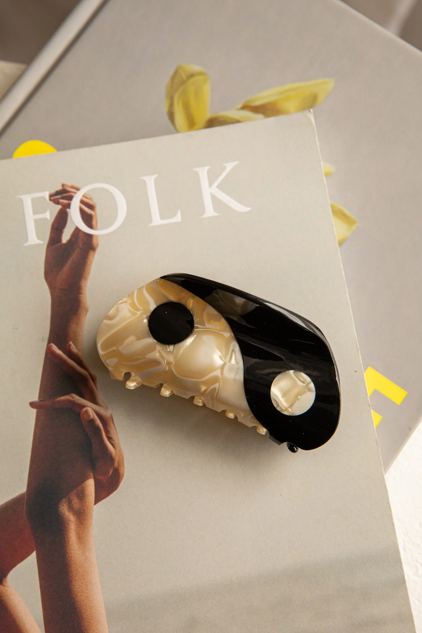 Yin Yang Hair Clip Black - Ruaus