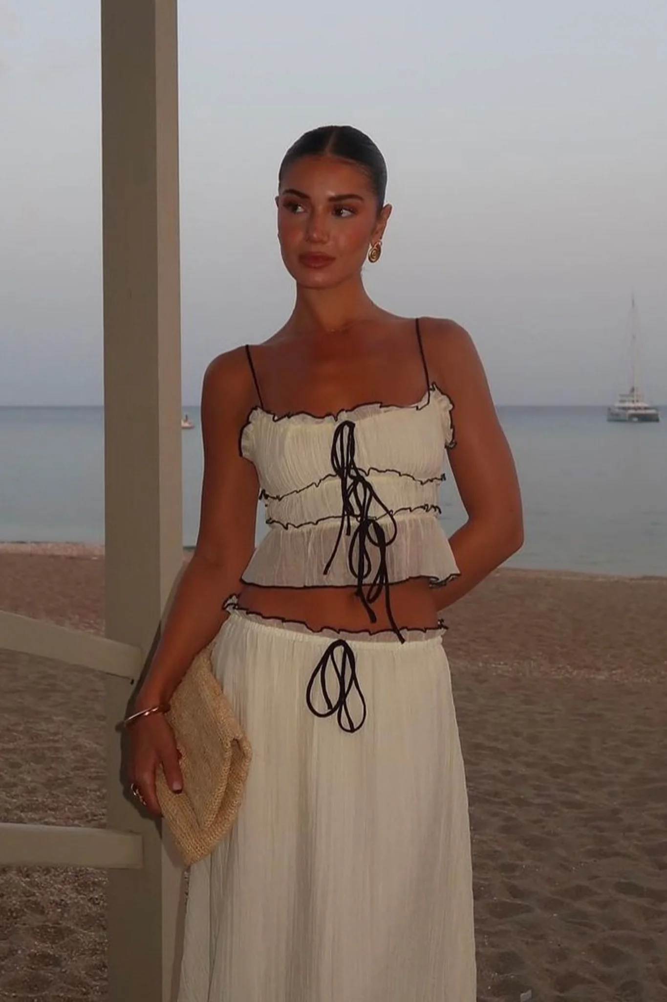 Maidens Tie Detail Overlock Top Cream - Ruaus