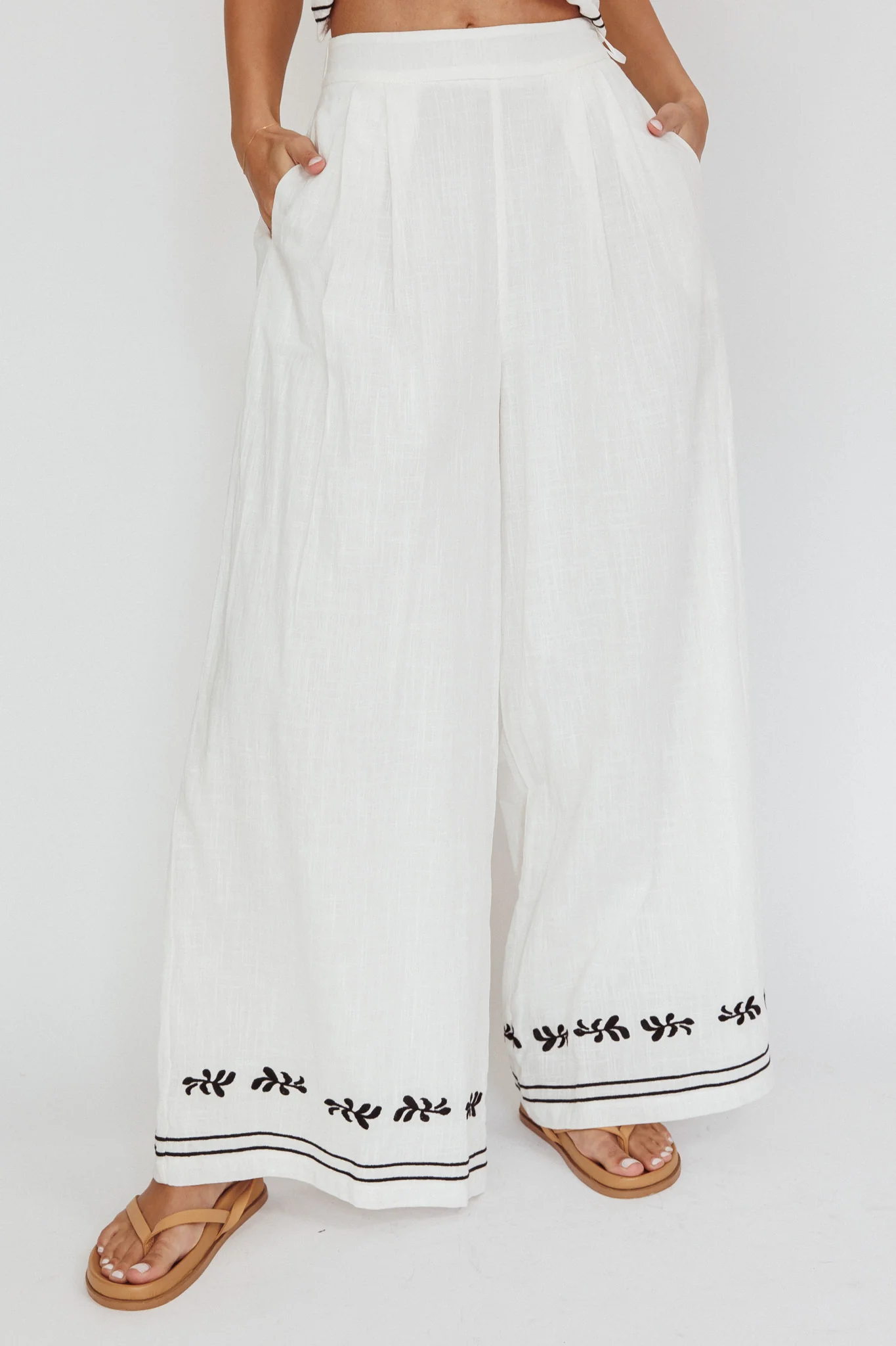 Sought After Wide-Leg Pocket Pants Off White - Ruaus