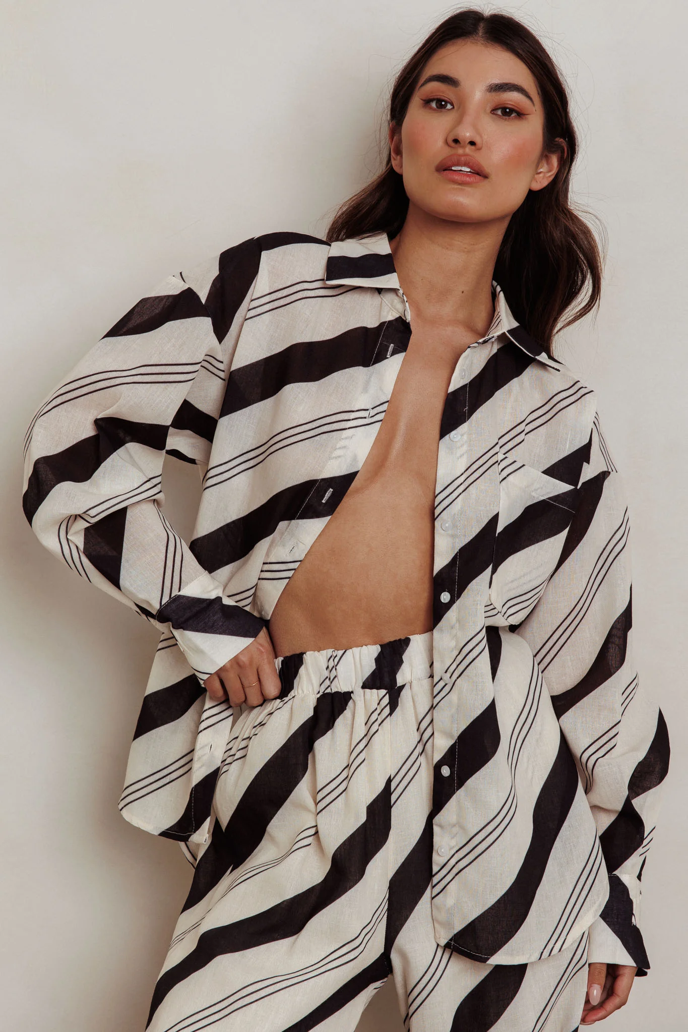 Alex Long Sleeve Striped Print Shirt Black/Cream - Ruaus