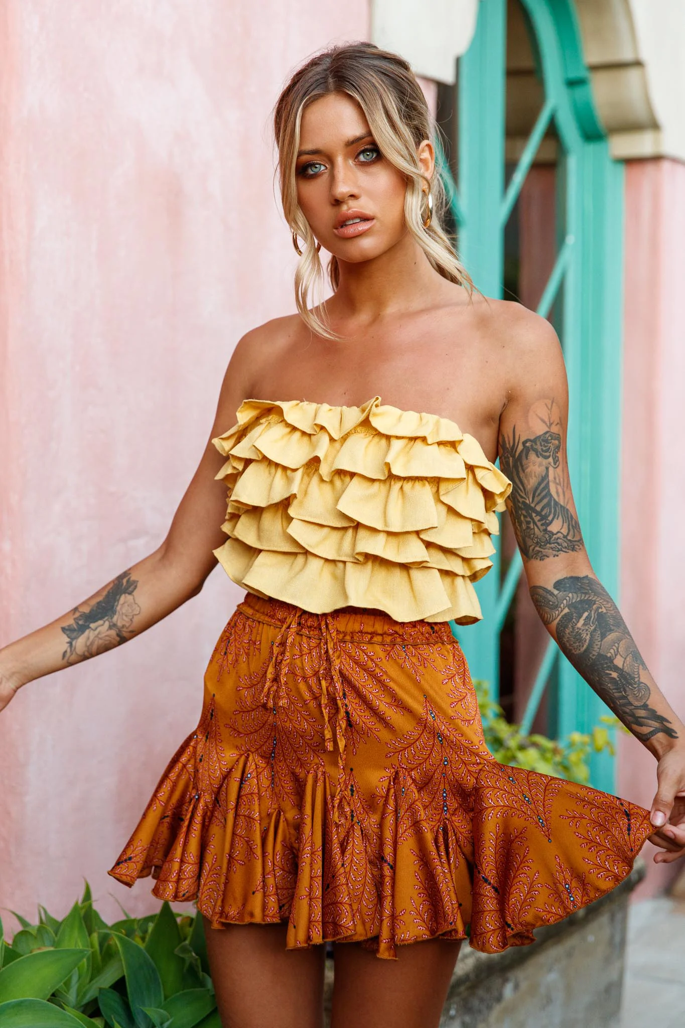 Robyn Flounce Mini Skirt Leaf Pattern Mustard - Ruaus