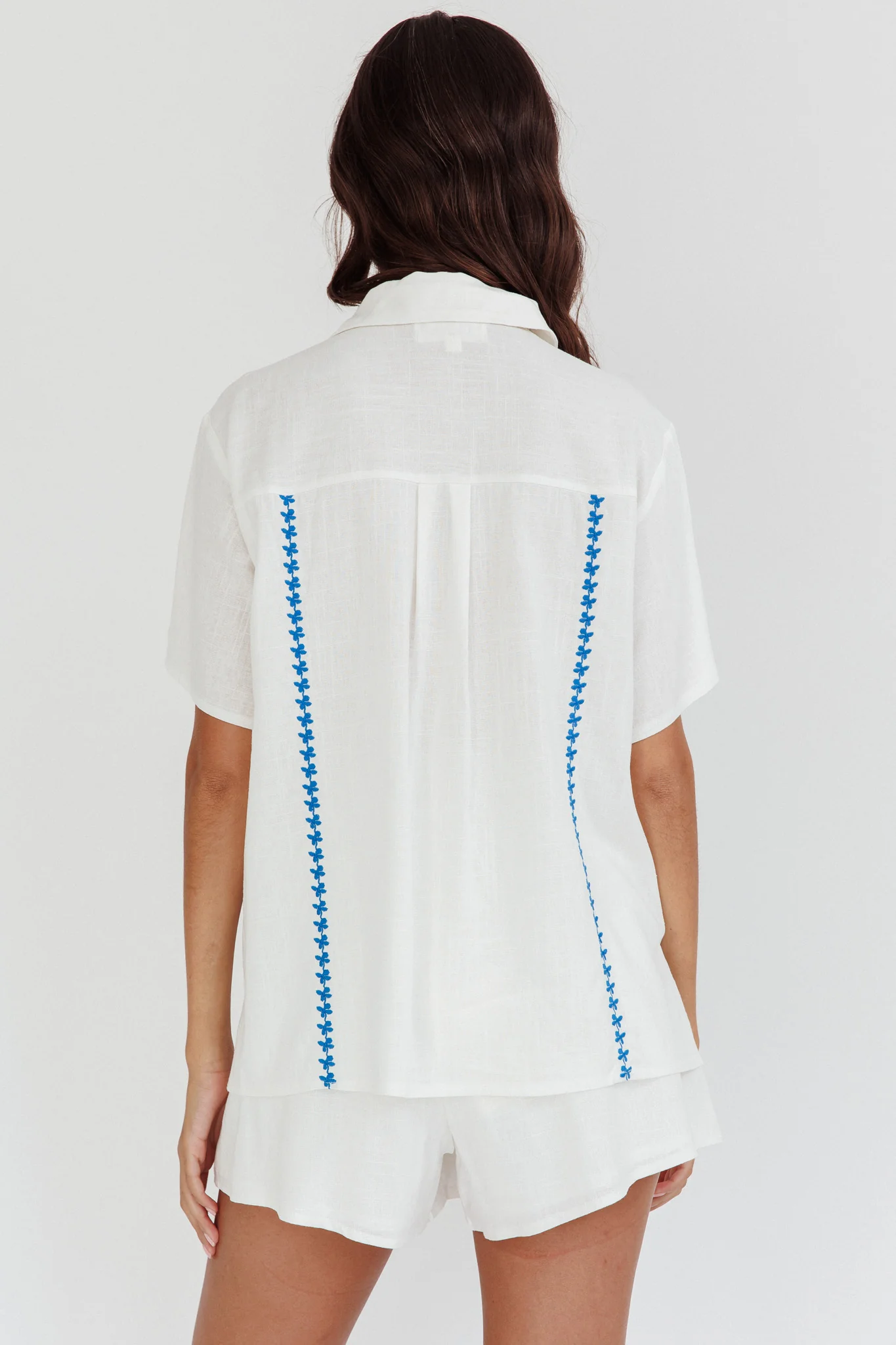 Swing Of Things Embroidered Shirt White - Ruaus