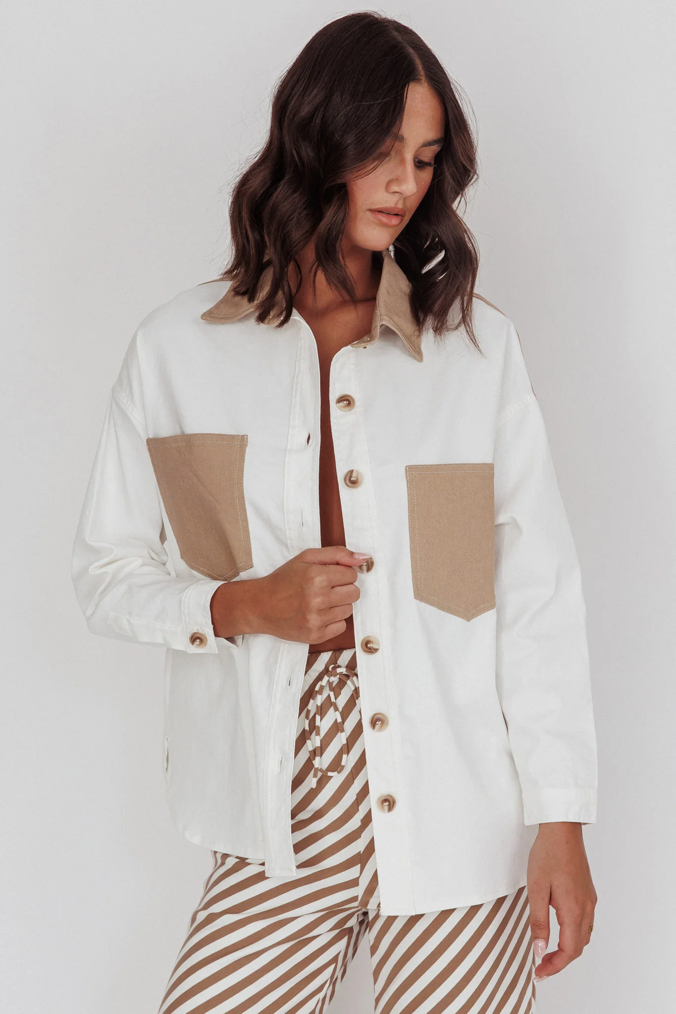 Lake Days Chest Pocket Shirt White Beige - Ruaus