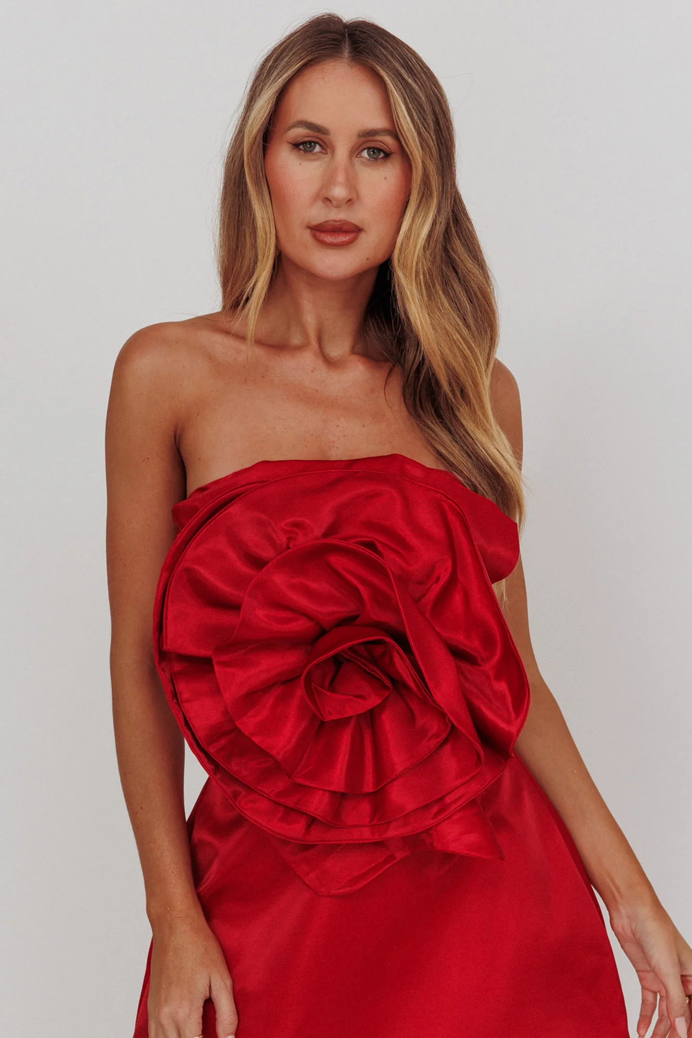 Count Down Rose Feature Strapless Top Red - Ruaus