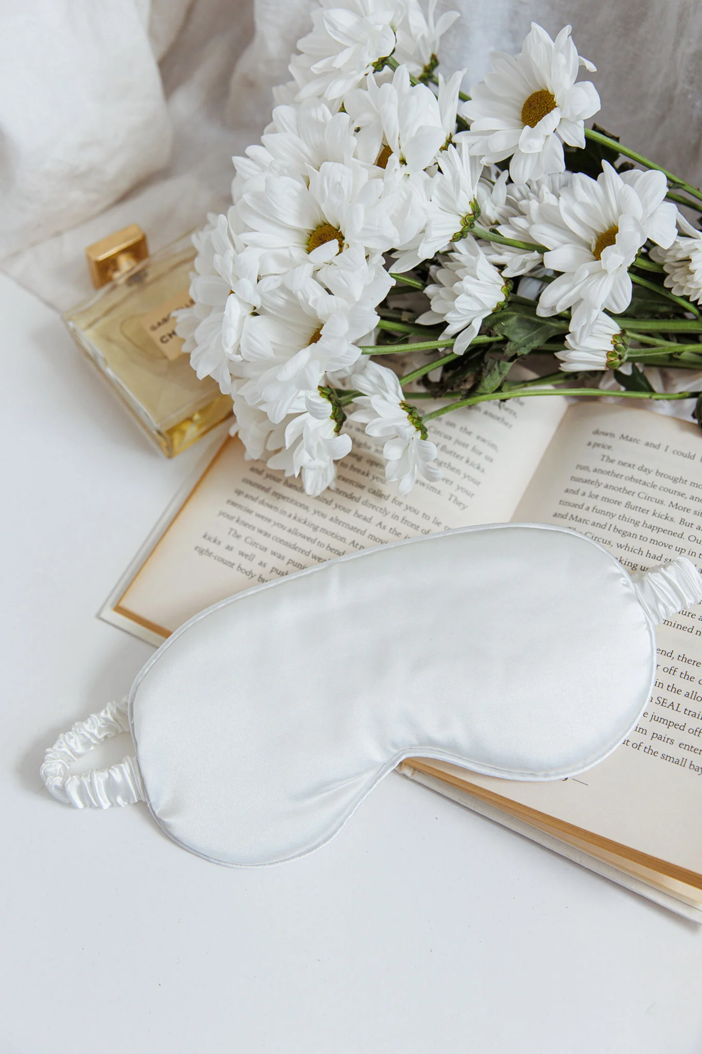 Sweet Dreams Satin Eye Mask White - Ruaus