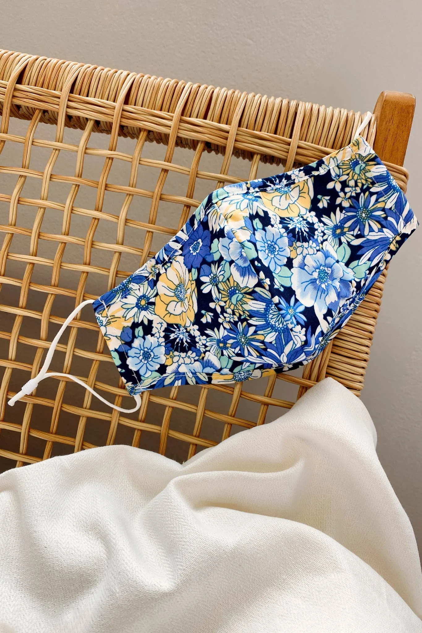 California Mask Floral Print Blue - Ruaus