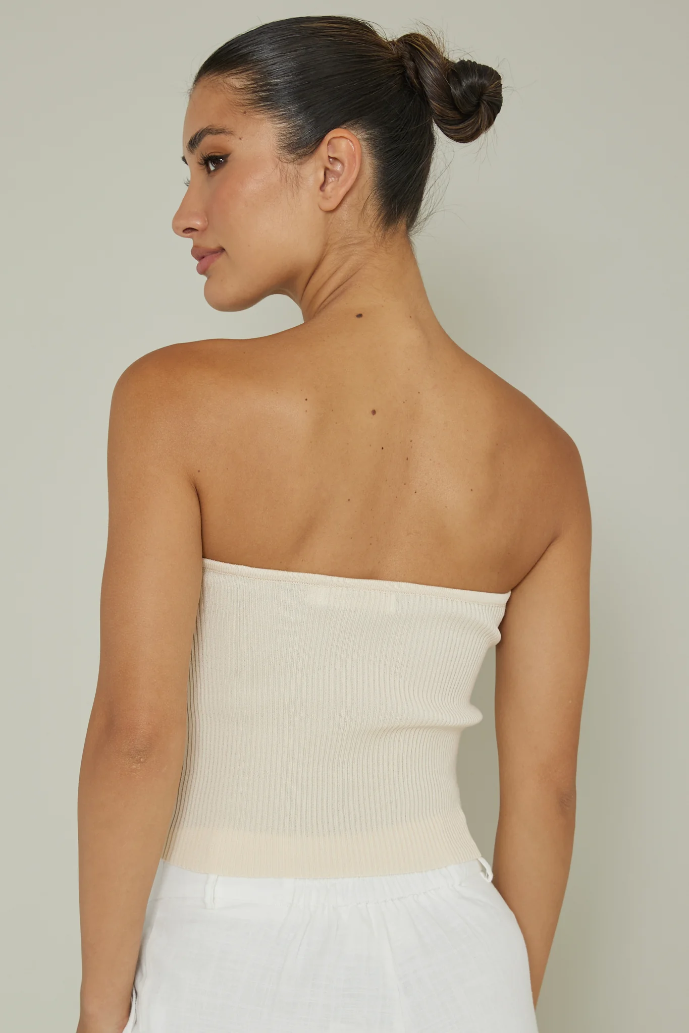 Real Talk Sweetheart Neckline Top Cream - Ruaus