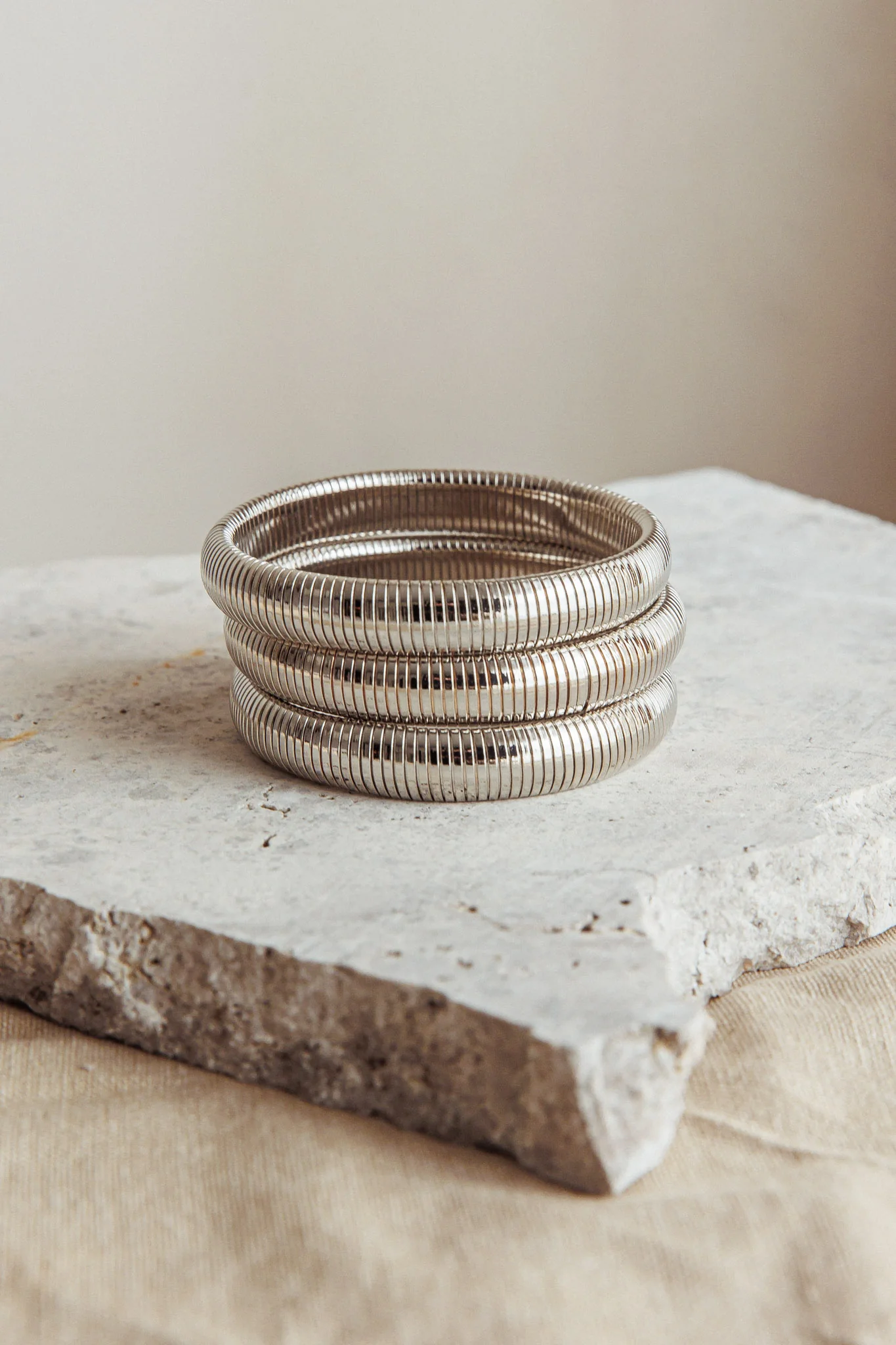 Oliver Stretch Bangles Set Dark Silver - Ruaus