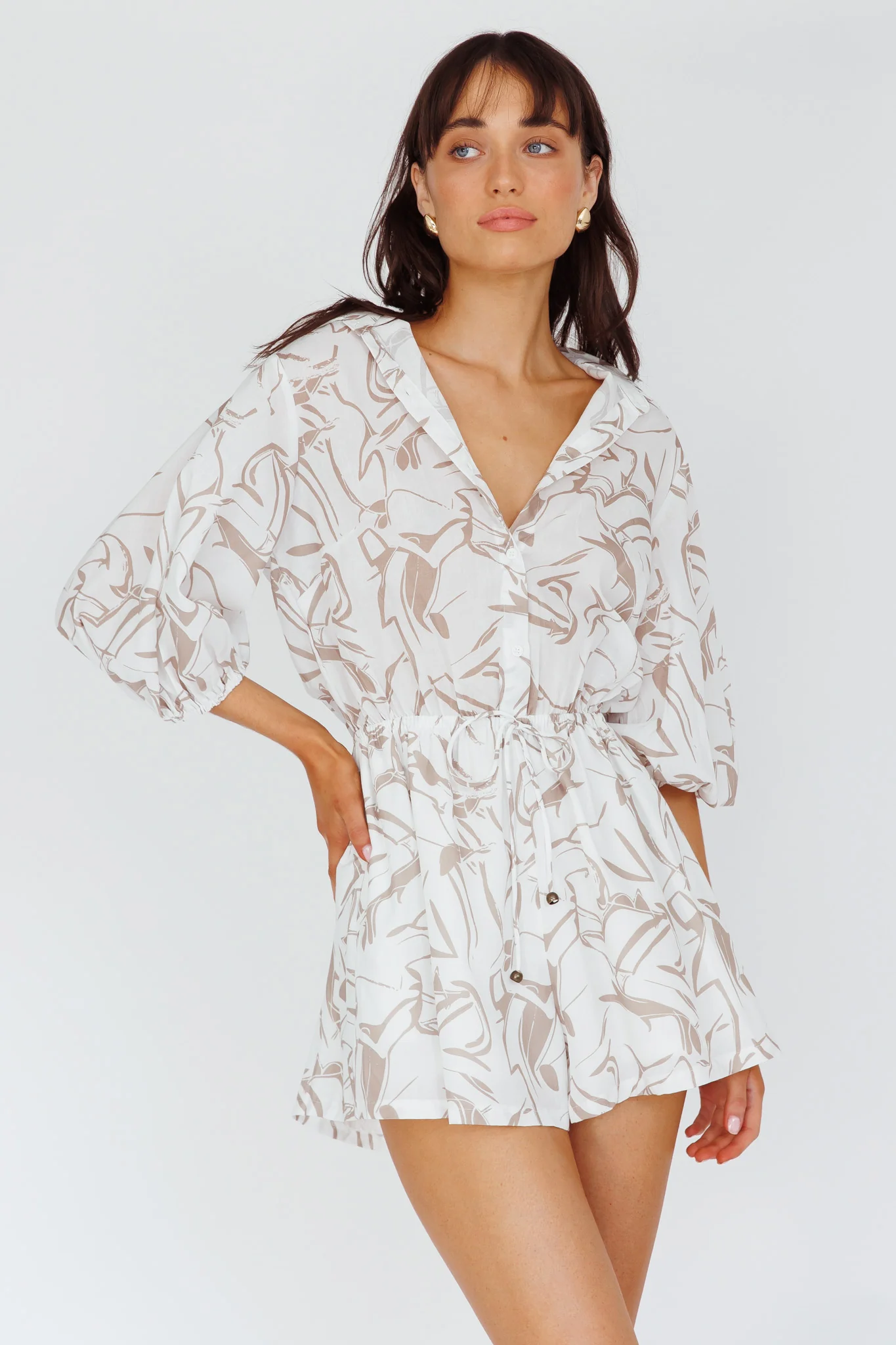 Tiki Puff Sleeve Drawstring Romper Print Beige - Ruaus