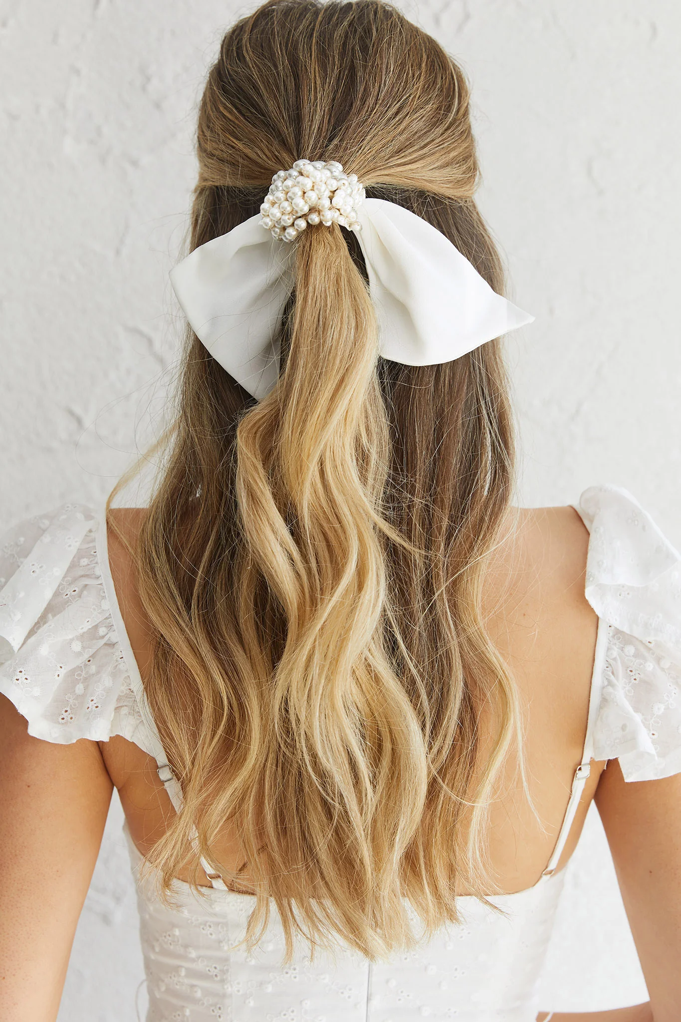 Carina Pearl & Satin Bow Hair Tie White - Ruaus