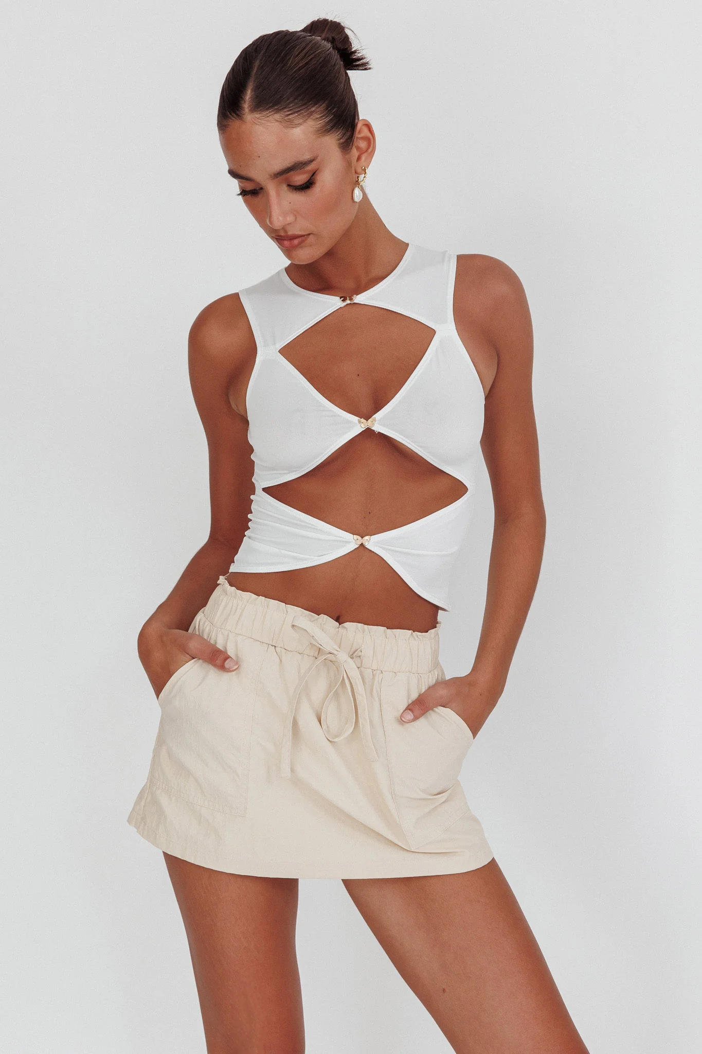 Argyle Cut-Out Sleeveless Top White - Ruaus