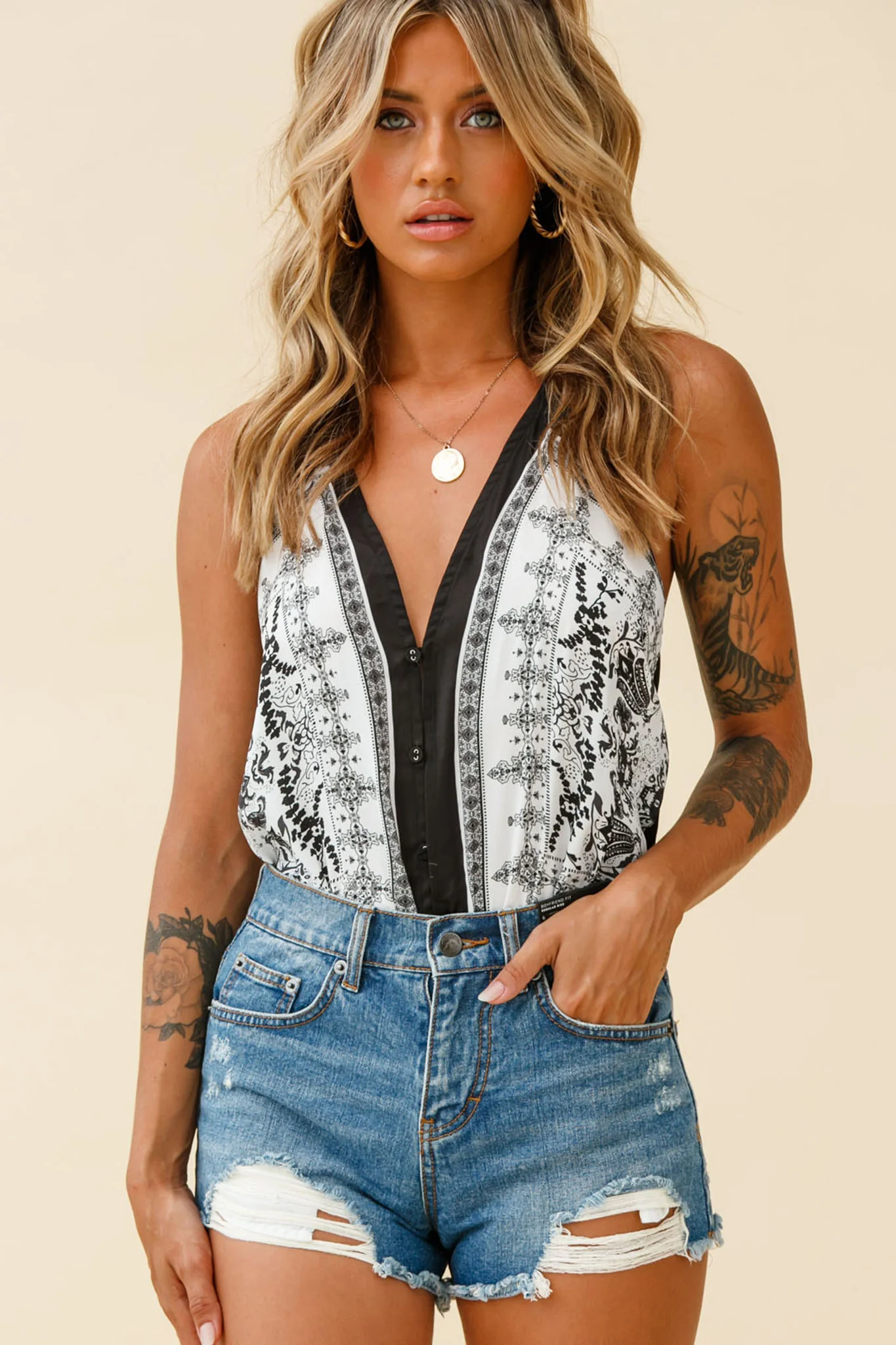 Get Loud Button Front Open Back Bodysuit Paisley Print Black - Ruaus