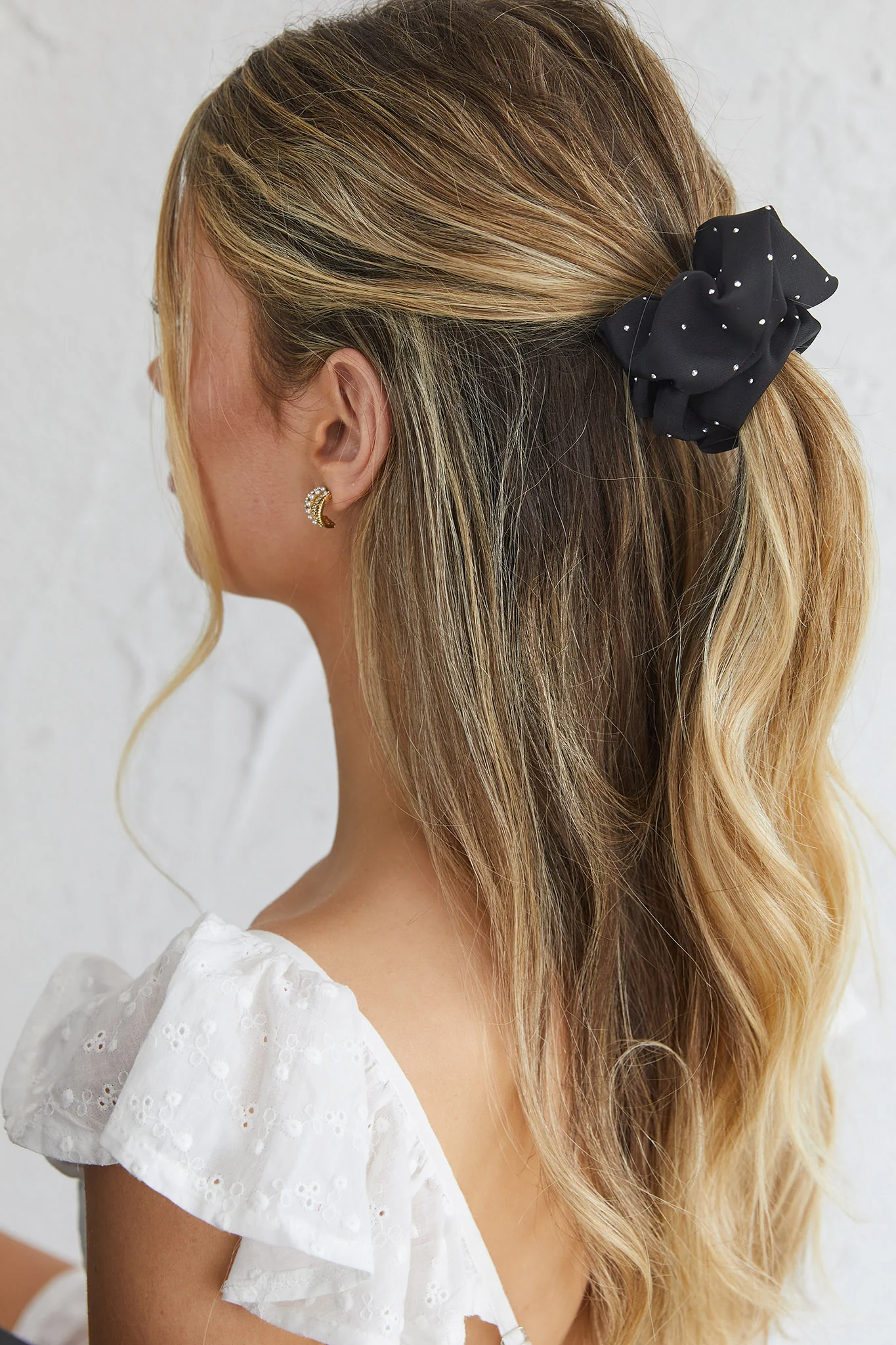 City Lights Embellished Scrunchie Black - Ruaus
