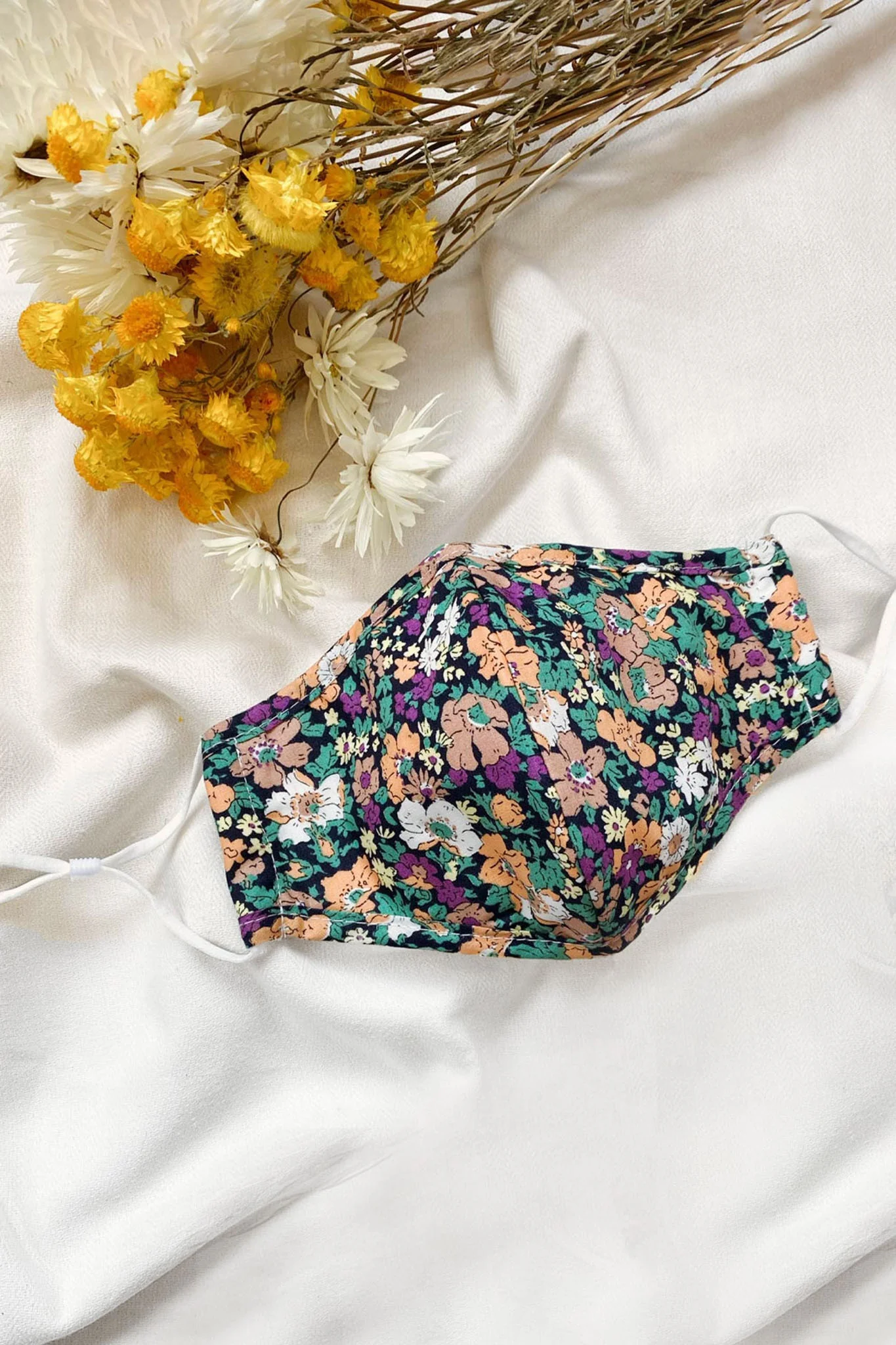 Wildflower Mask Floral Print Black - Ruaus