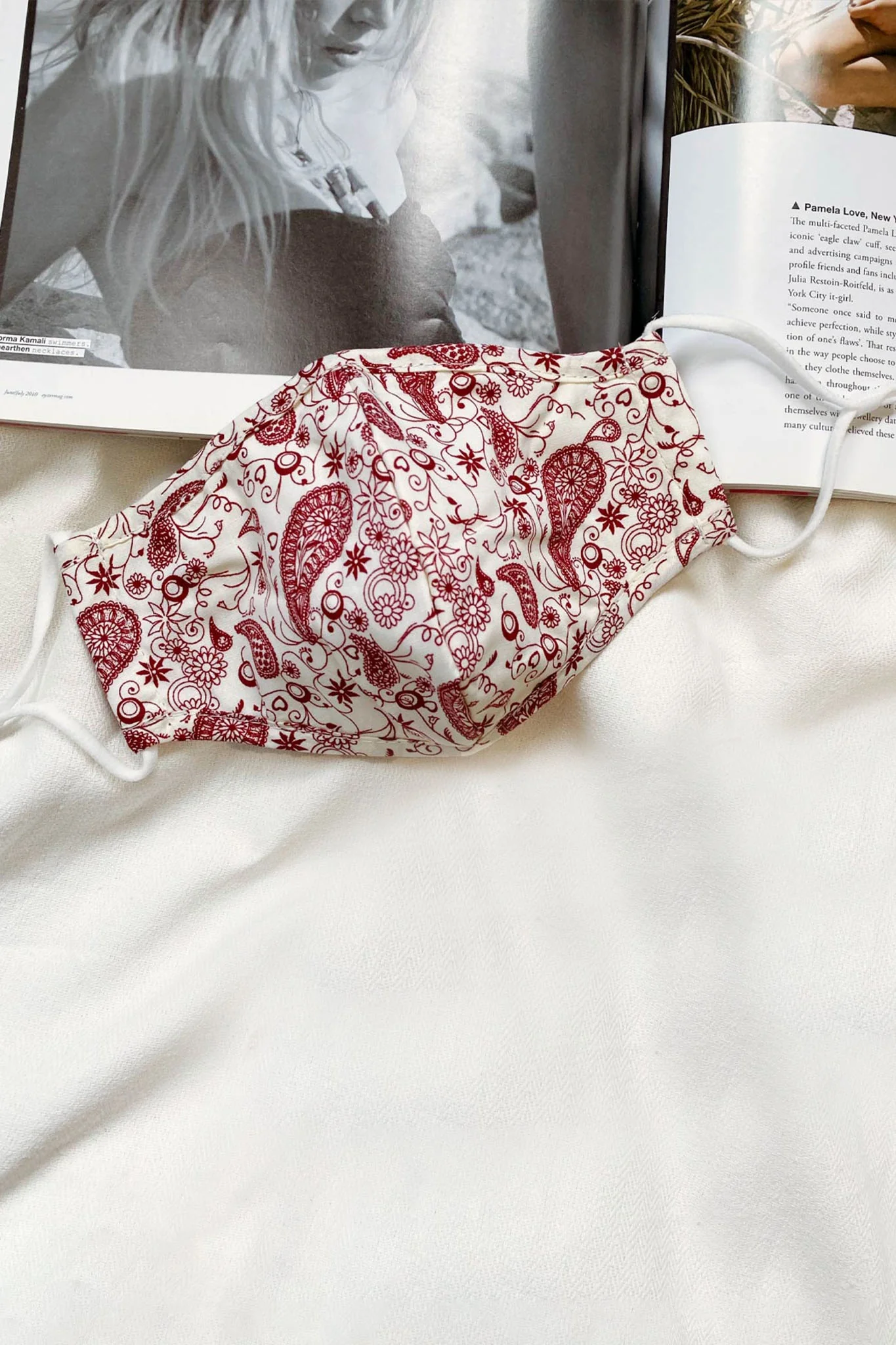 Frankie Mask Paisley Print Red - Ruaus