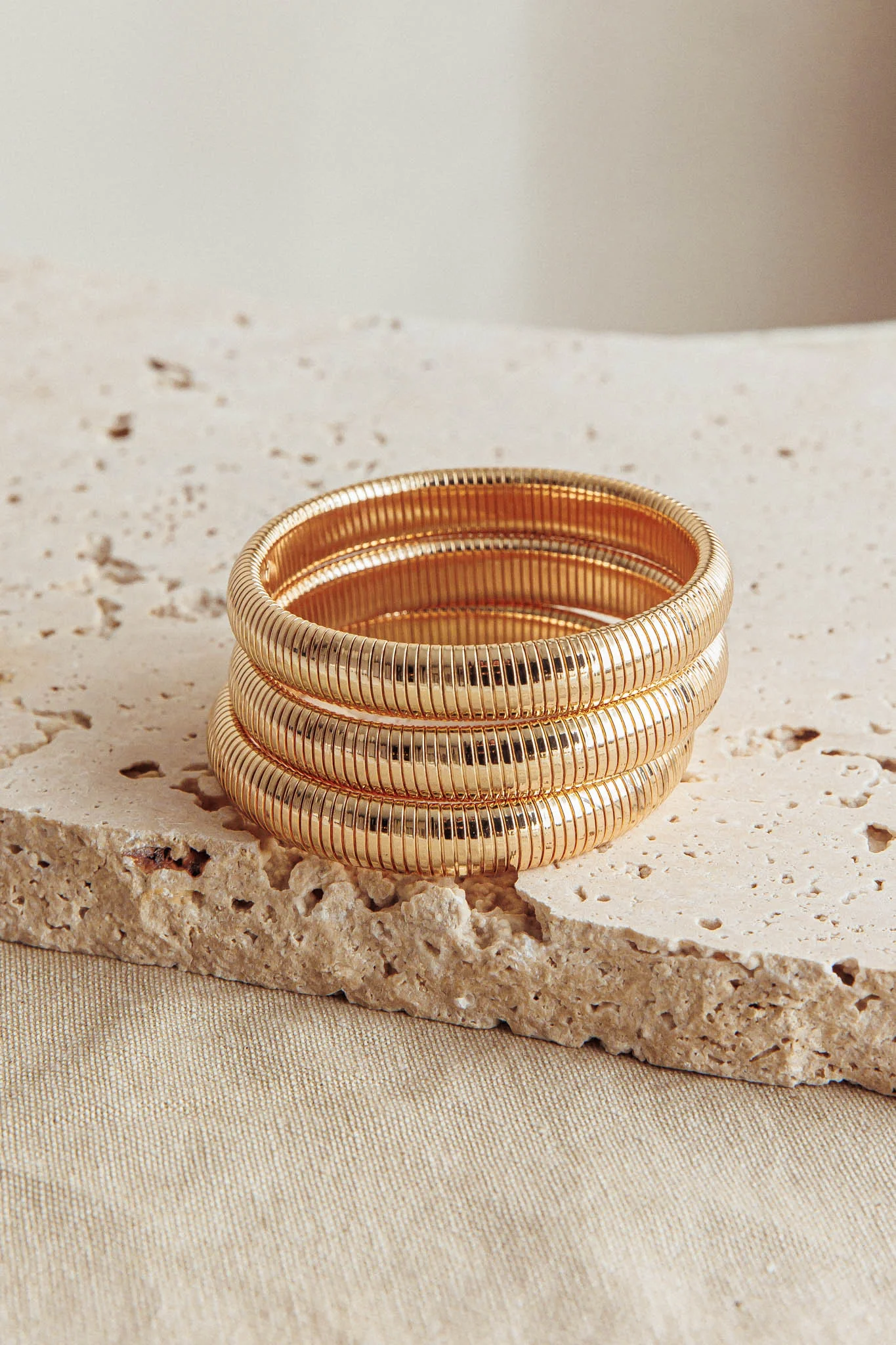 Oliver Stretch Bangles Set Dark Gold - Ruaus