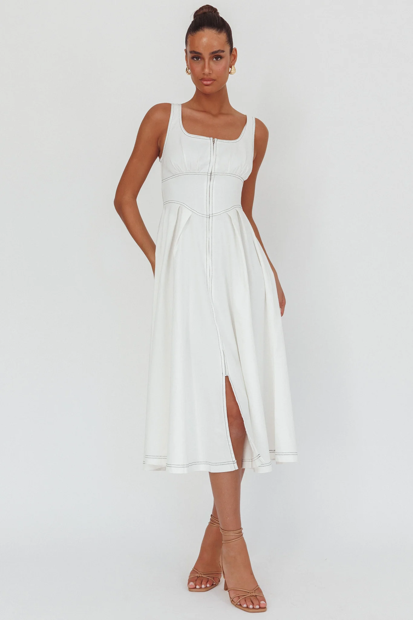 Leeli Zipper Front Midi Dress White - Ruaus