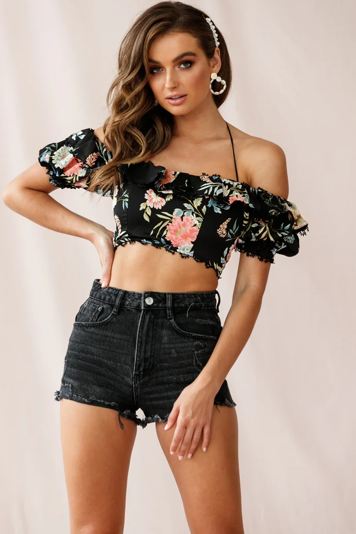 Dallas Halterneck Ruffle Sleeve Crop Top Floral Print Black - Ruaus