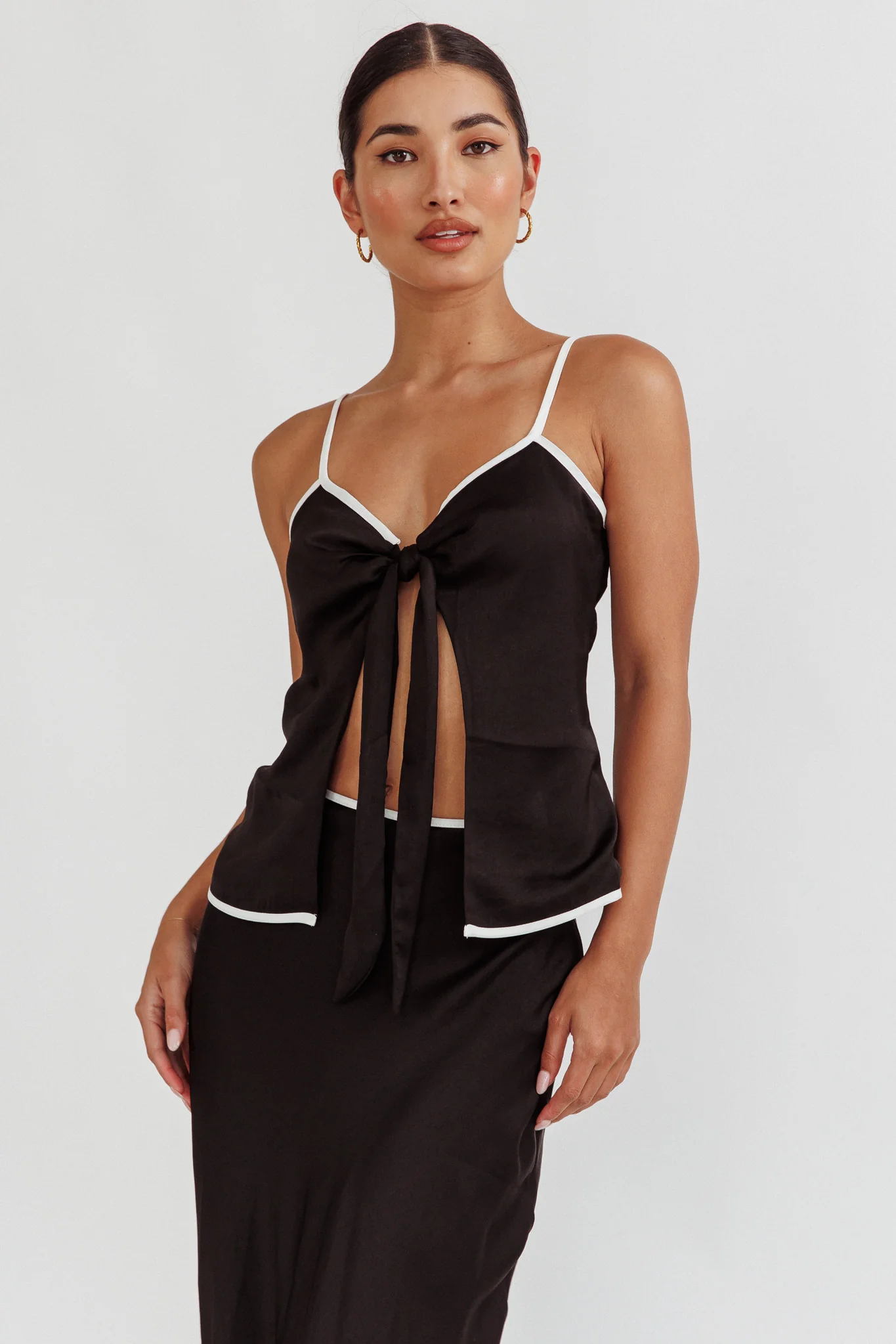 Only One Tie Front Top Black - Ruaus