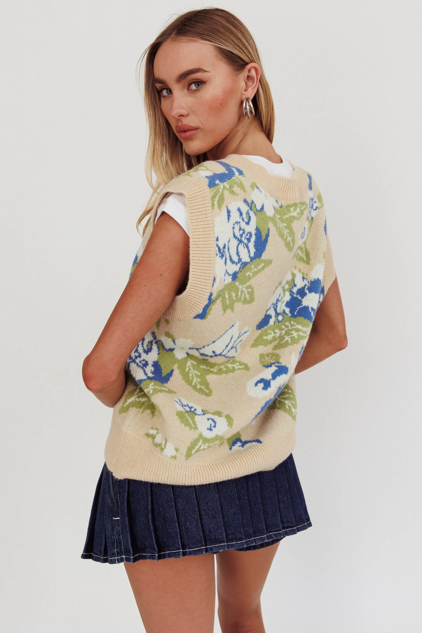 Crushing On You Sleeveless Floral Sweater Vest Taupe - Ruaus