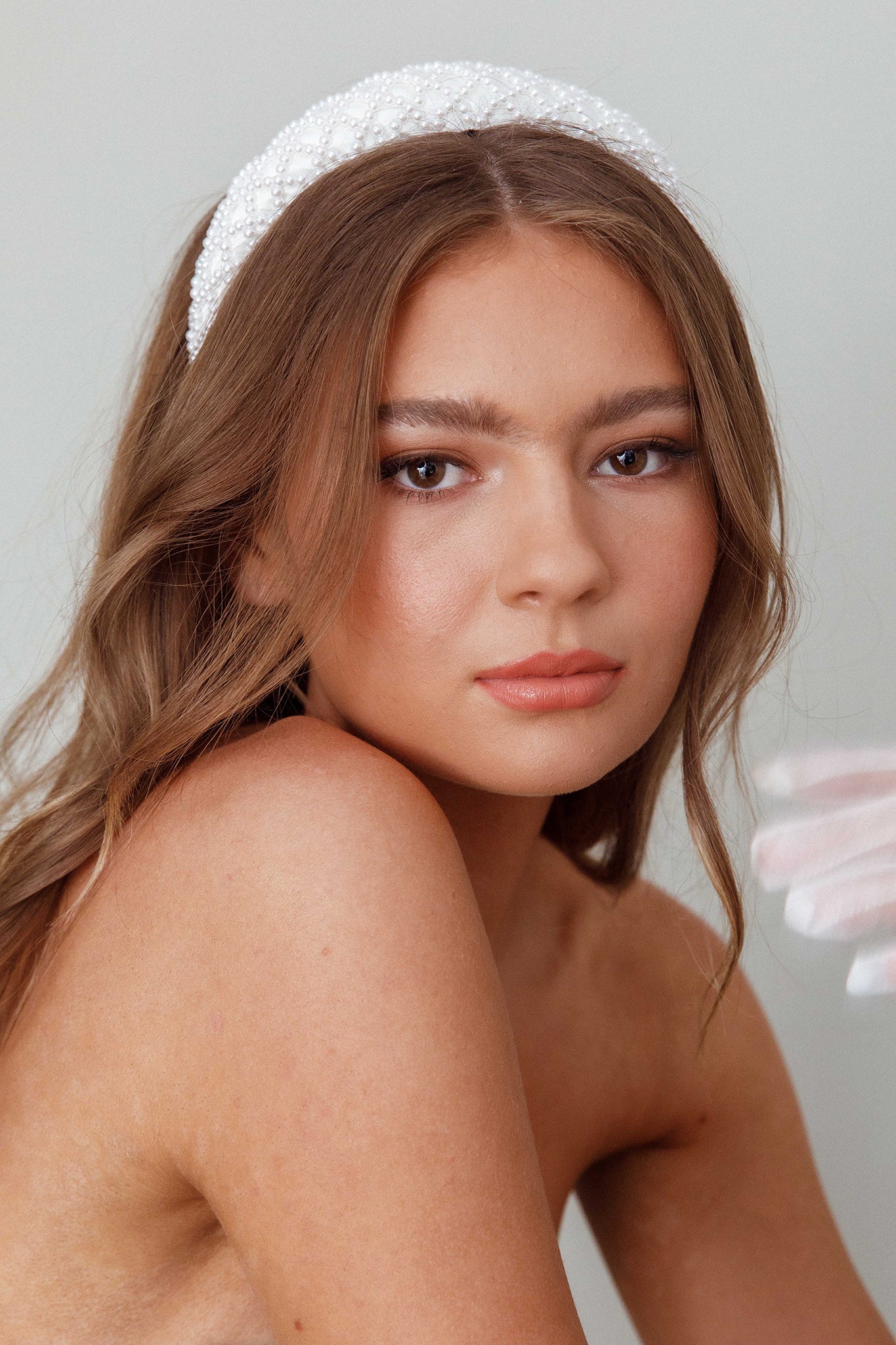 Suede Pearl Headband White - Ruaus