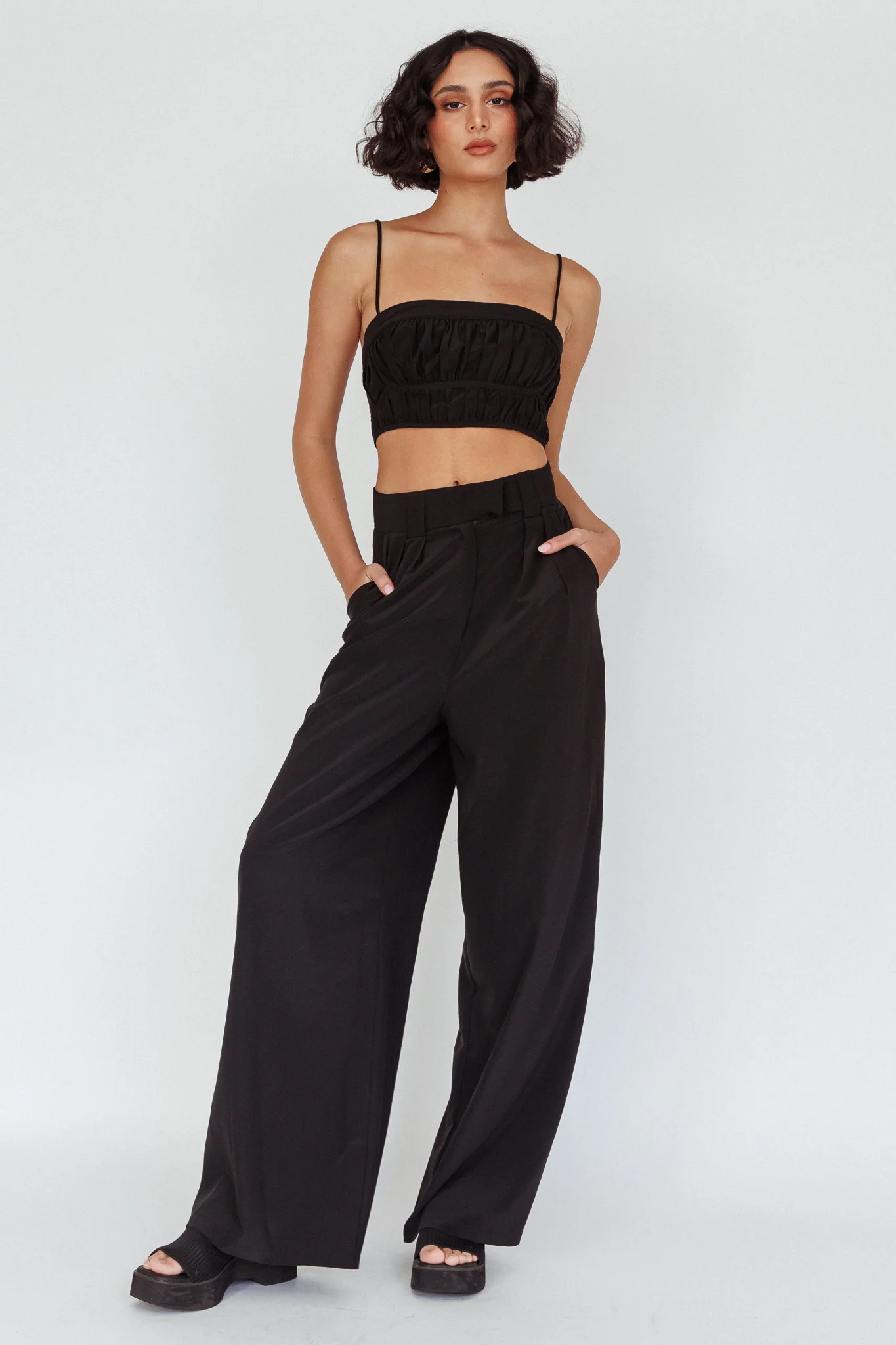 Regal Wide-Leg Mid Rise Pants Black - Ruaus