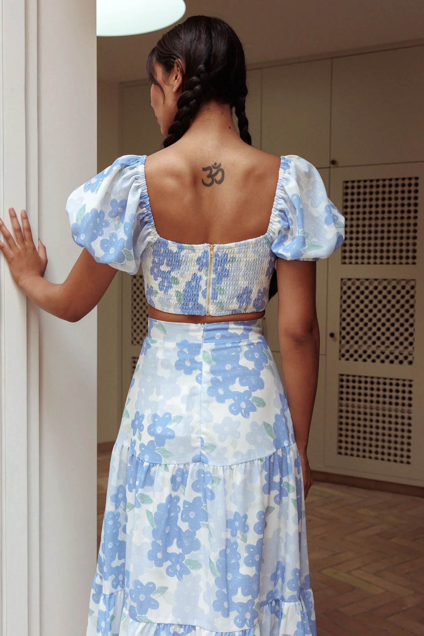 The Moment Puff Sleeve Crop Top Floral Blue - Ruaus