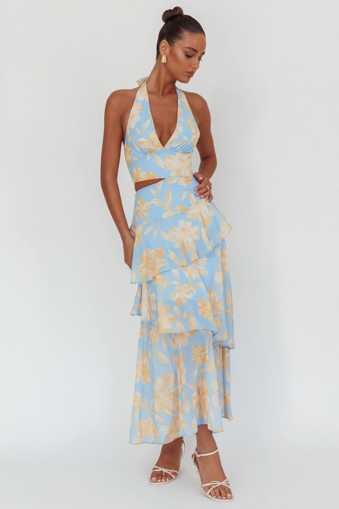Aura Points Halterneck Cut-Out Maxi Dress Floral Blue - Ruaus
