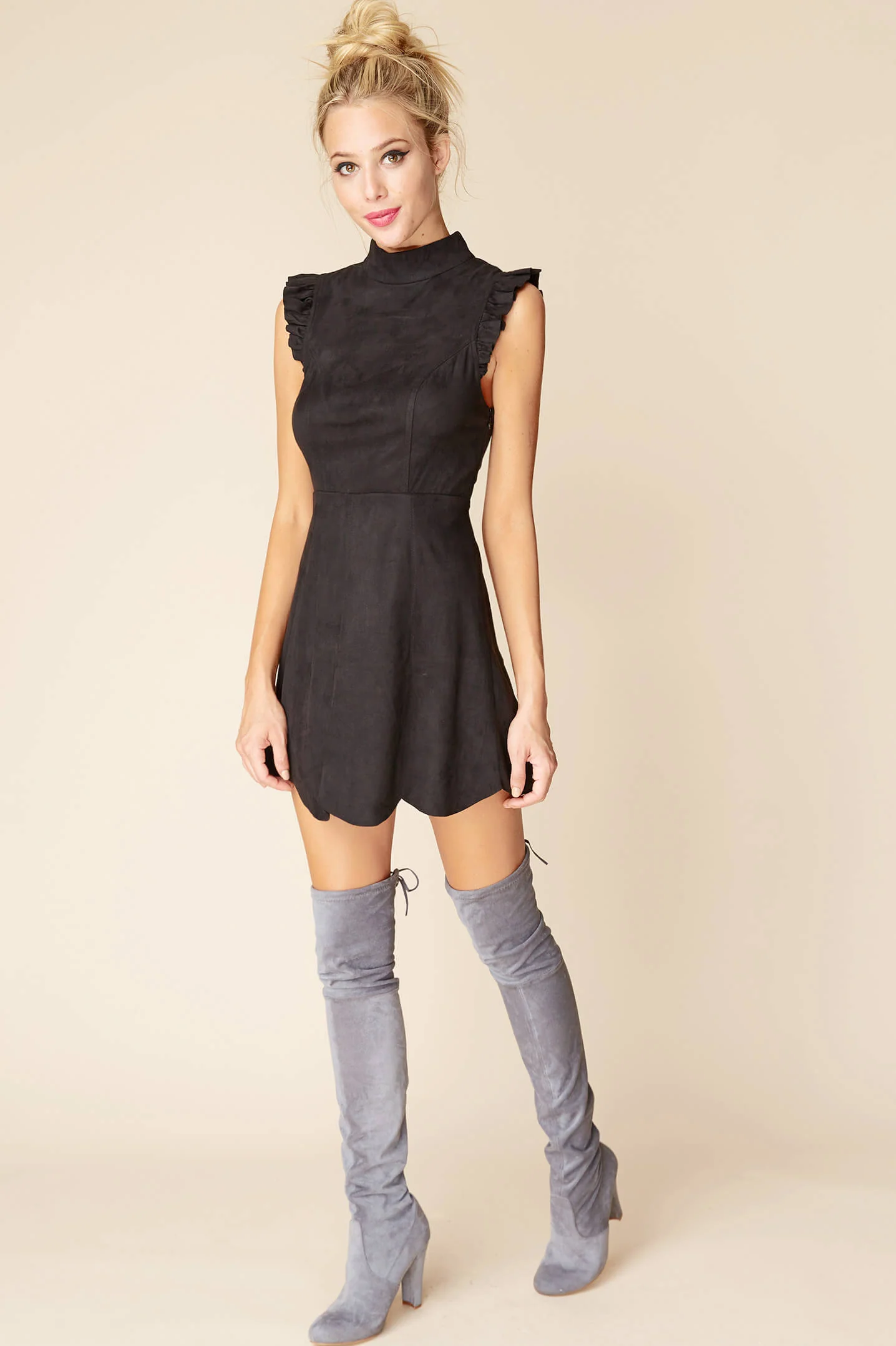 Kylie Ruffled Sleeve Suede Dress Black - Ruaus