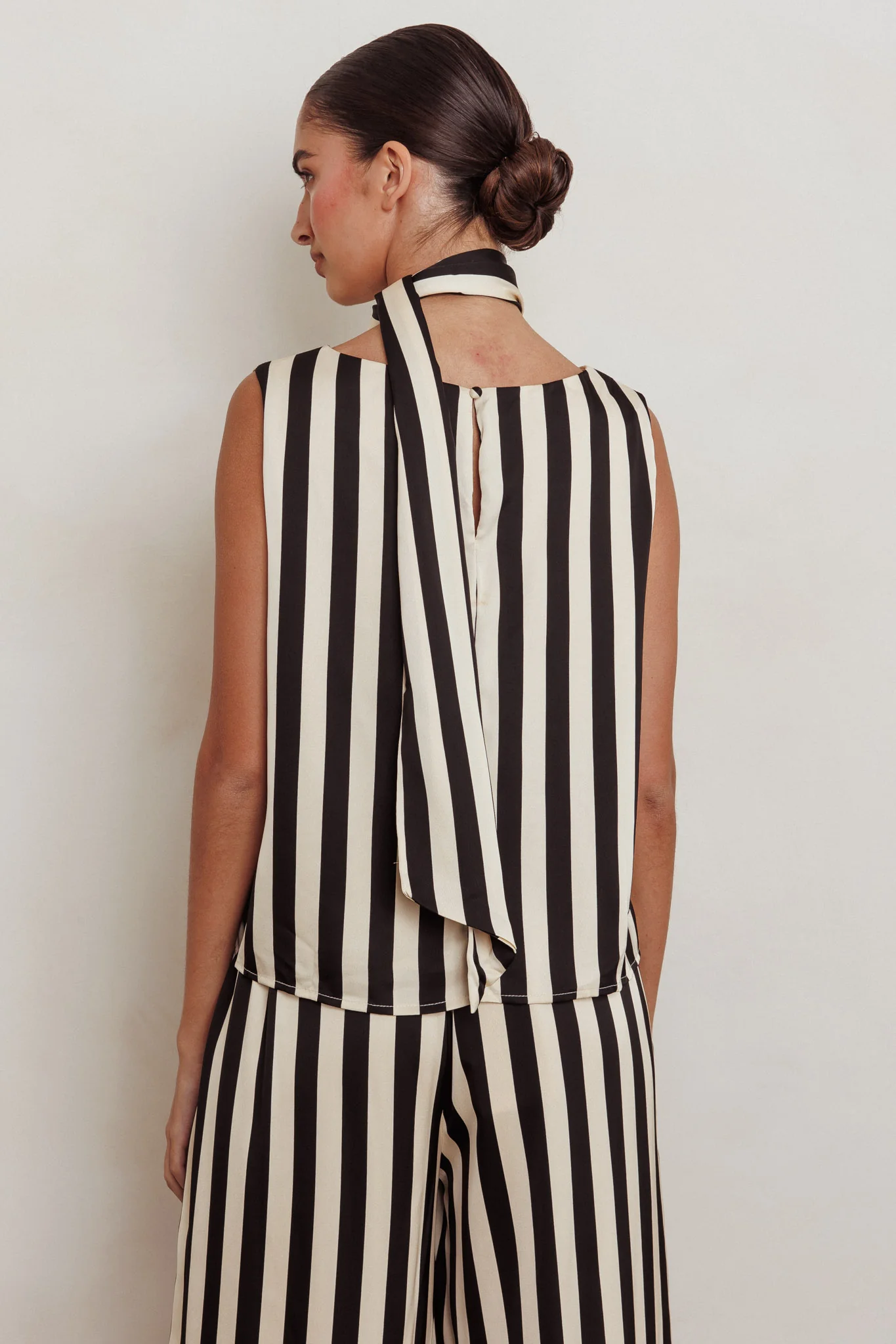 Love Galore Striped Sleeveless Top Black/Beige - Ruaus