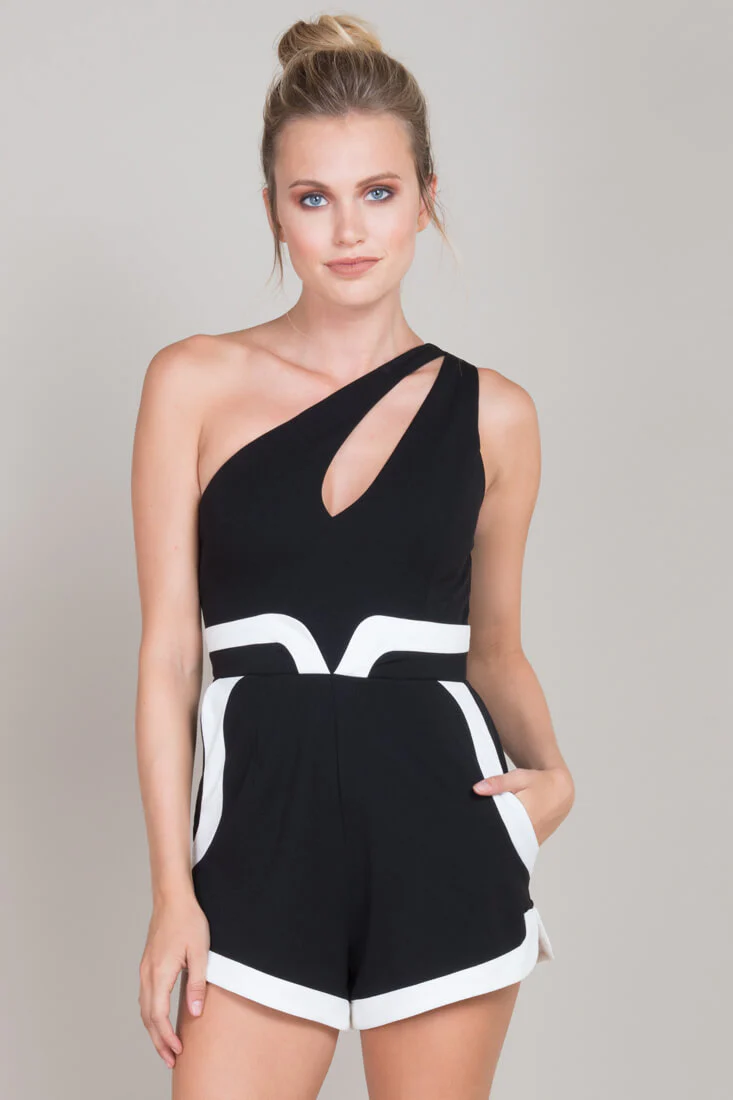 Noelle Asymmetrical Party Romper Black - Ruaus