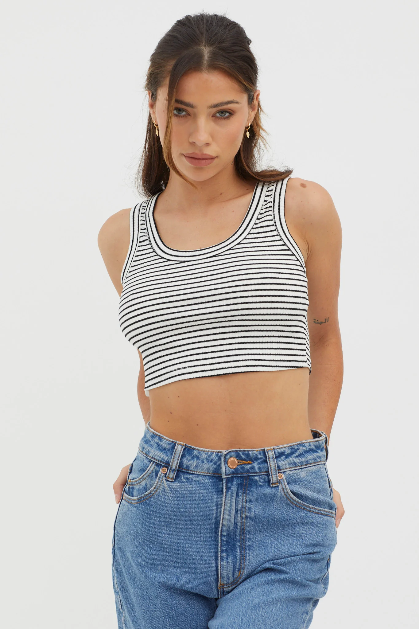 In Sync Scoop Neck Crop Top White Base - Ruaus