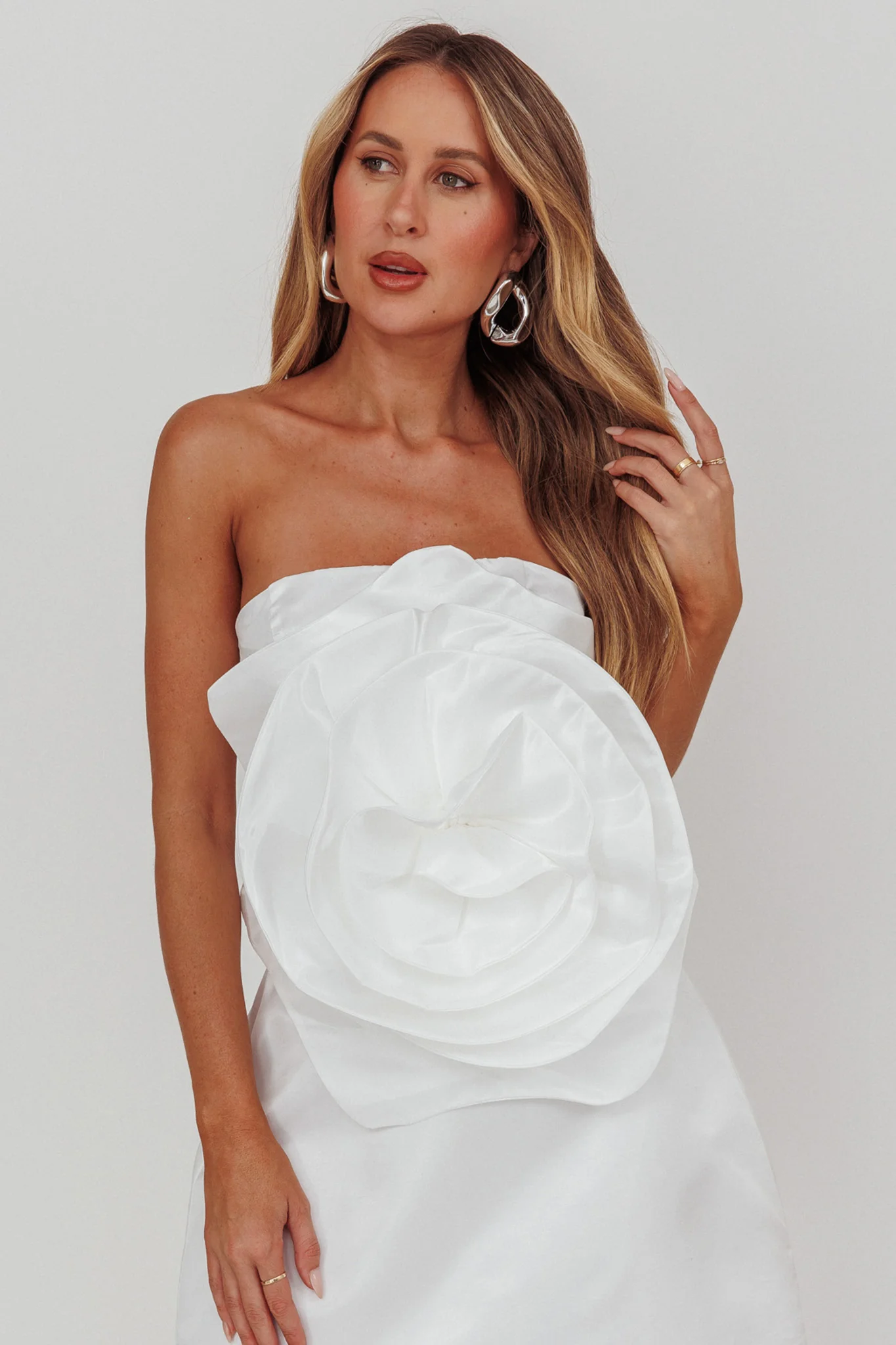 Count Down Rose Feature Strapless Top White - Ruaus
