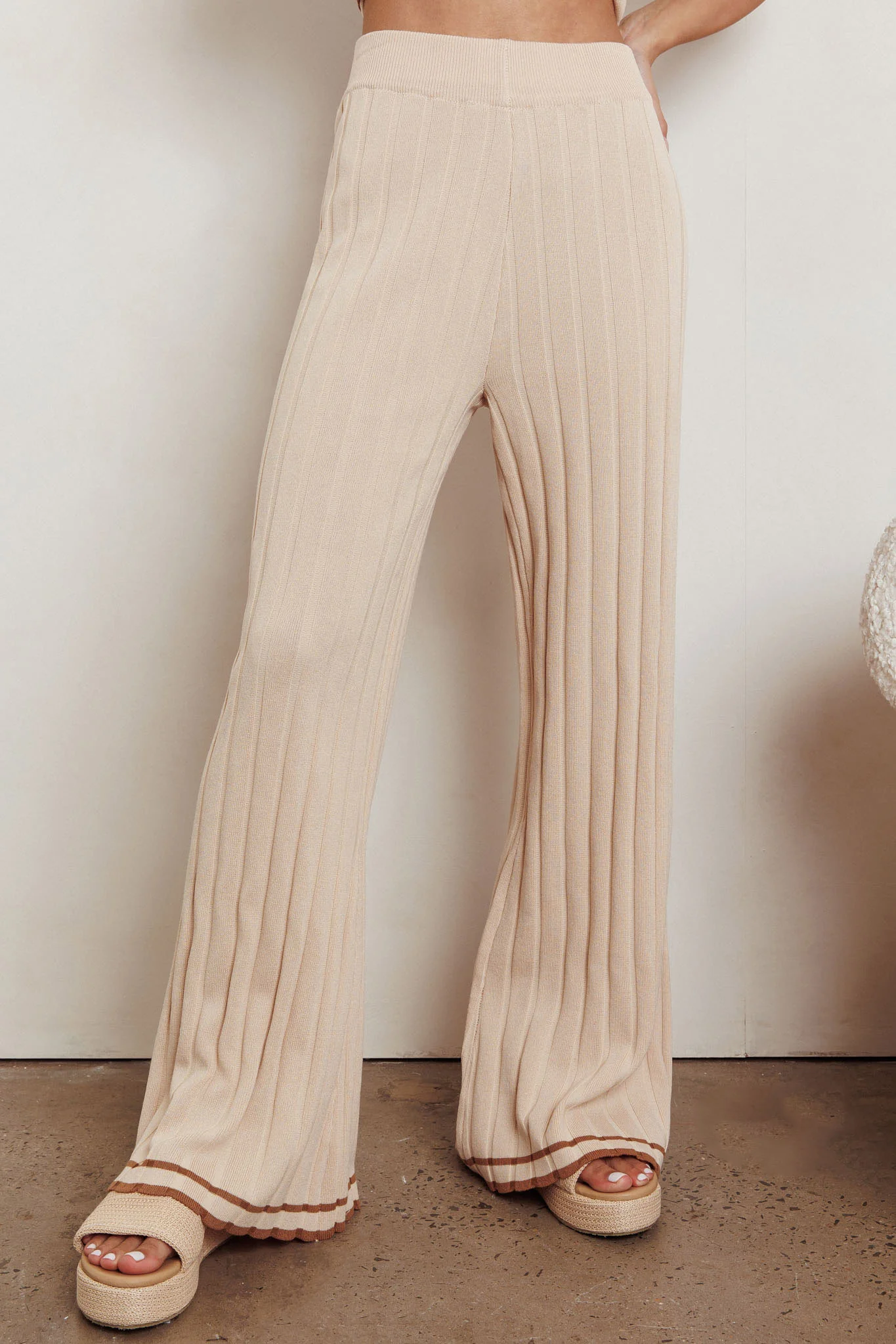 Liloh Contrast Ribbed Wide Leg Pant Beige - Ruaus